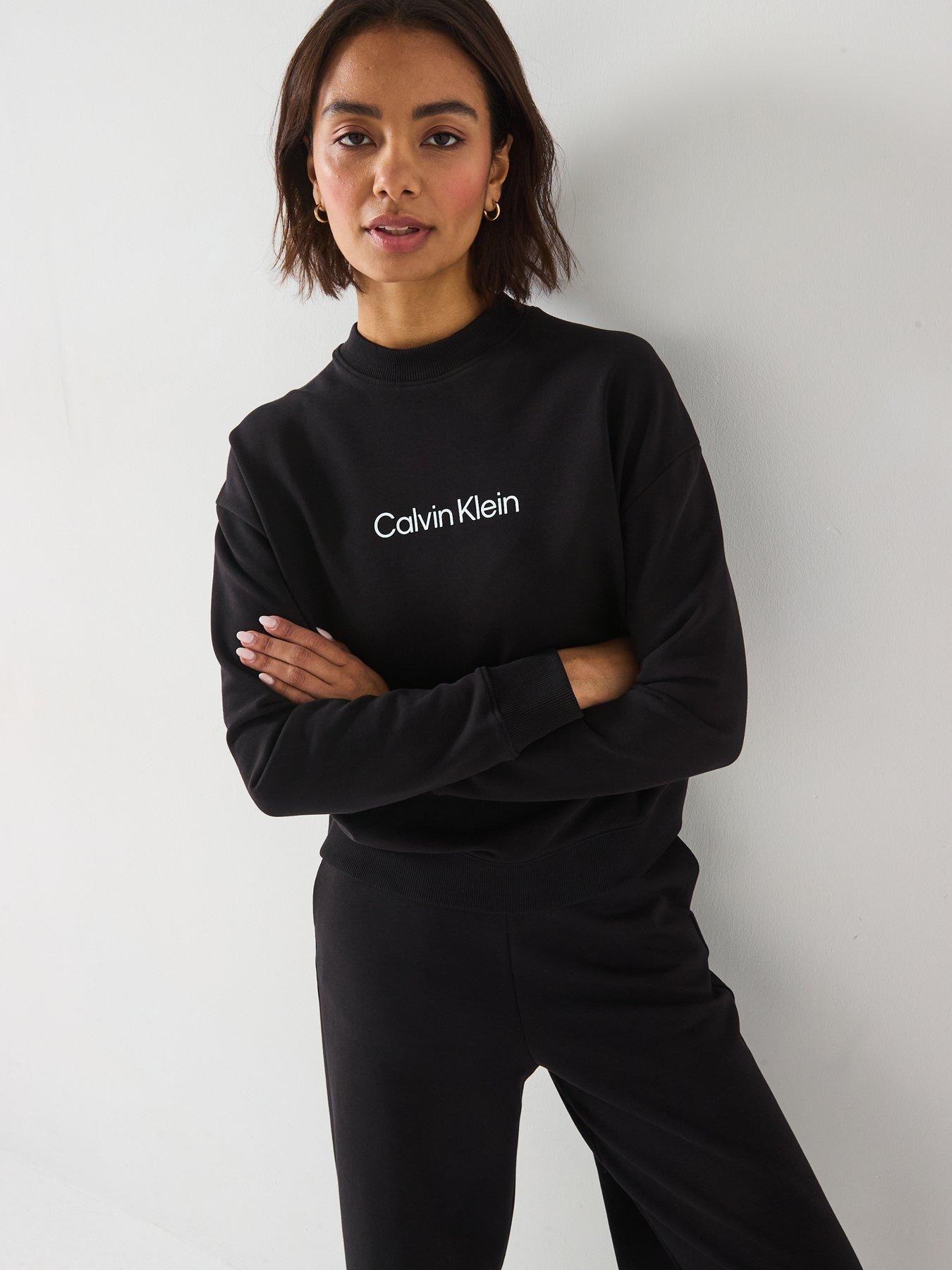 calvin-klein-hero-logo-sweatshirt-blackdetail