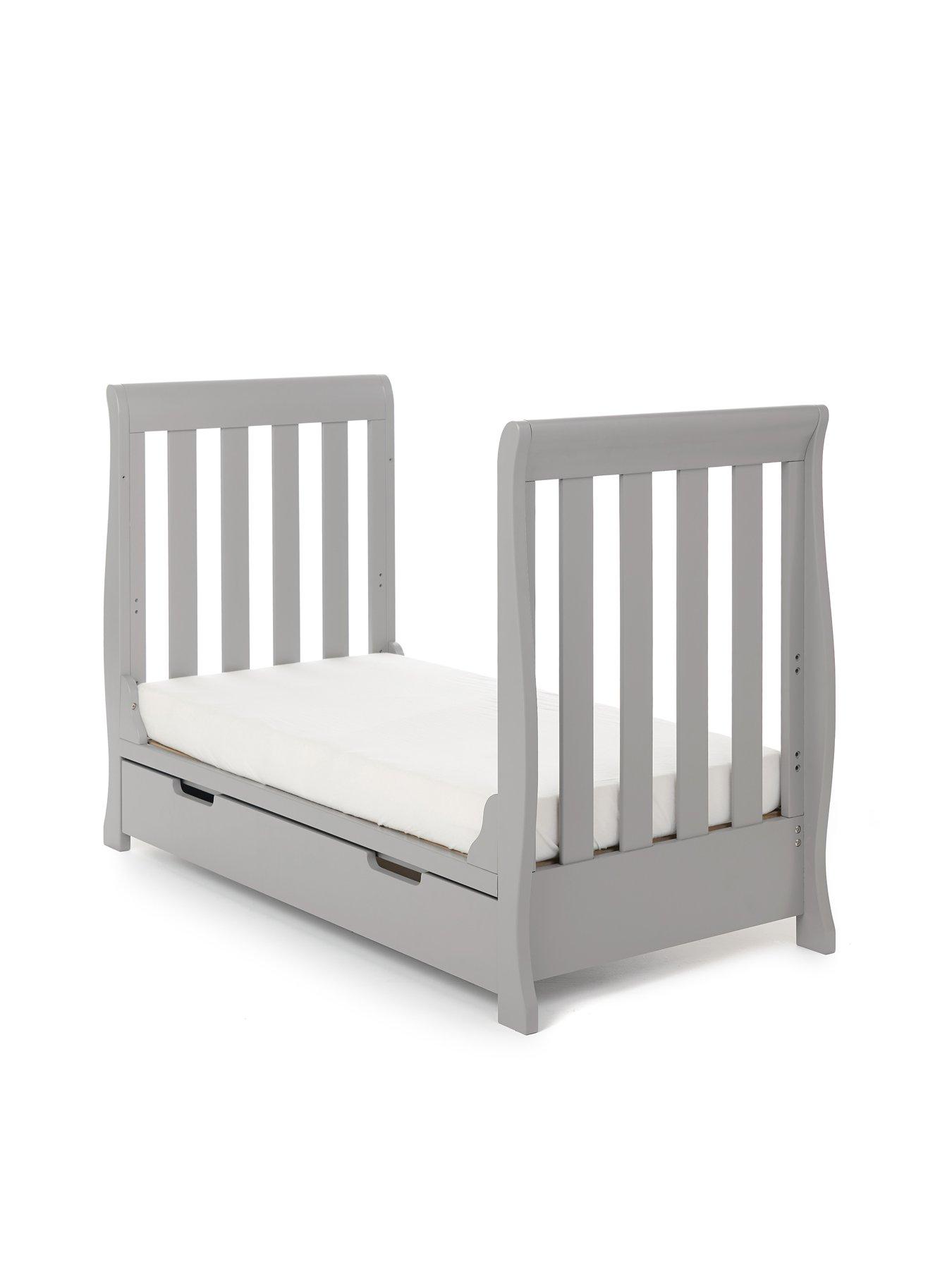 obaby-stamford-mini-2-piece-room-set-warm-greyoutfit