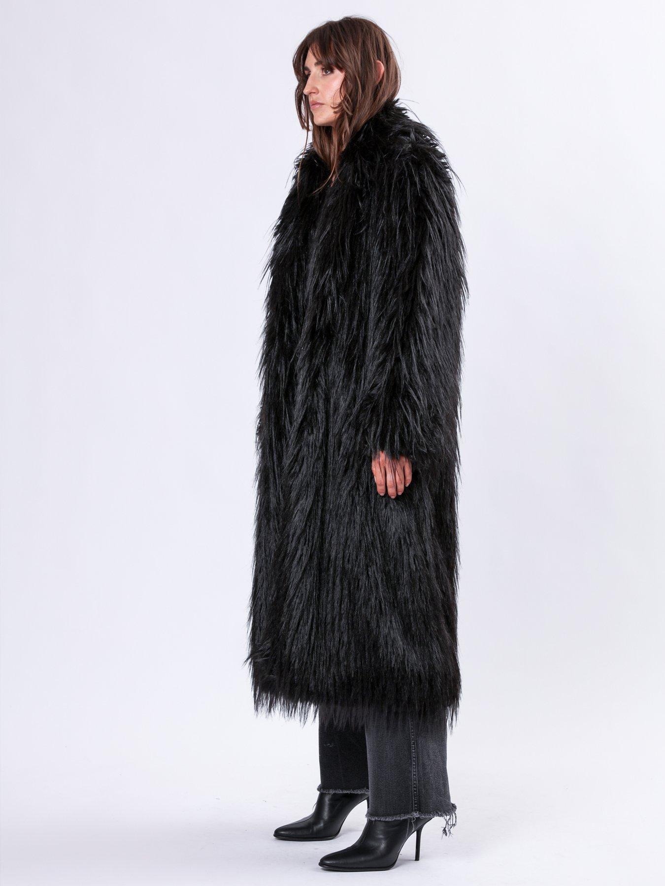 religion-long-hair-faux-fur-coat-blackoutfit