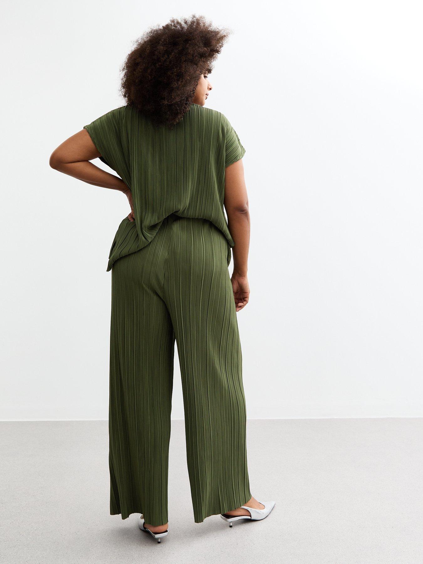 new-look-curves-khaki-plissampeacute-wide-leg-trousers-greenstillFront