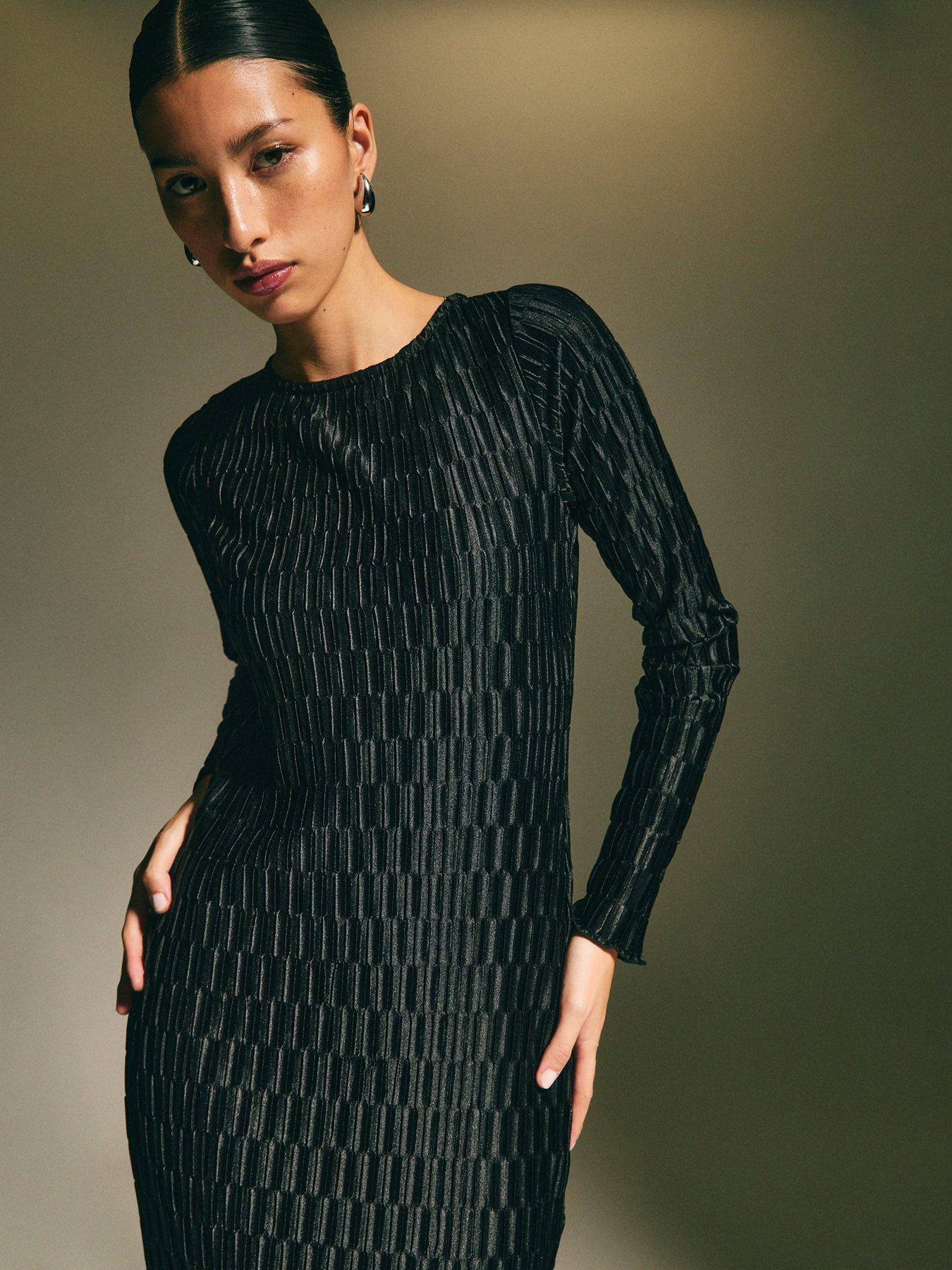 new-look-geometric-plisse-pleat-midi-dress-blackdetail