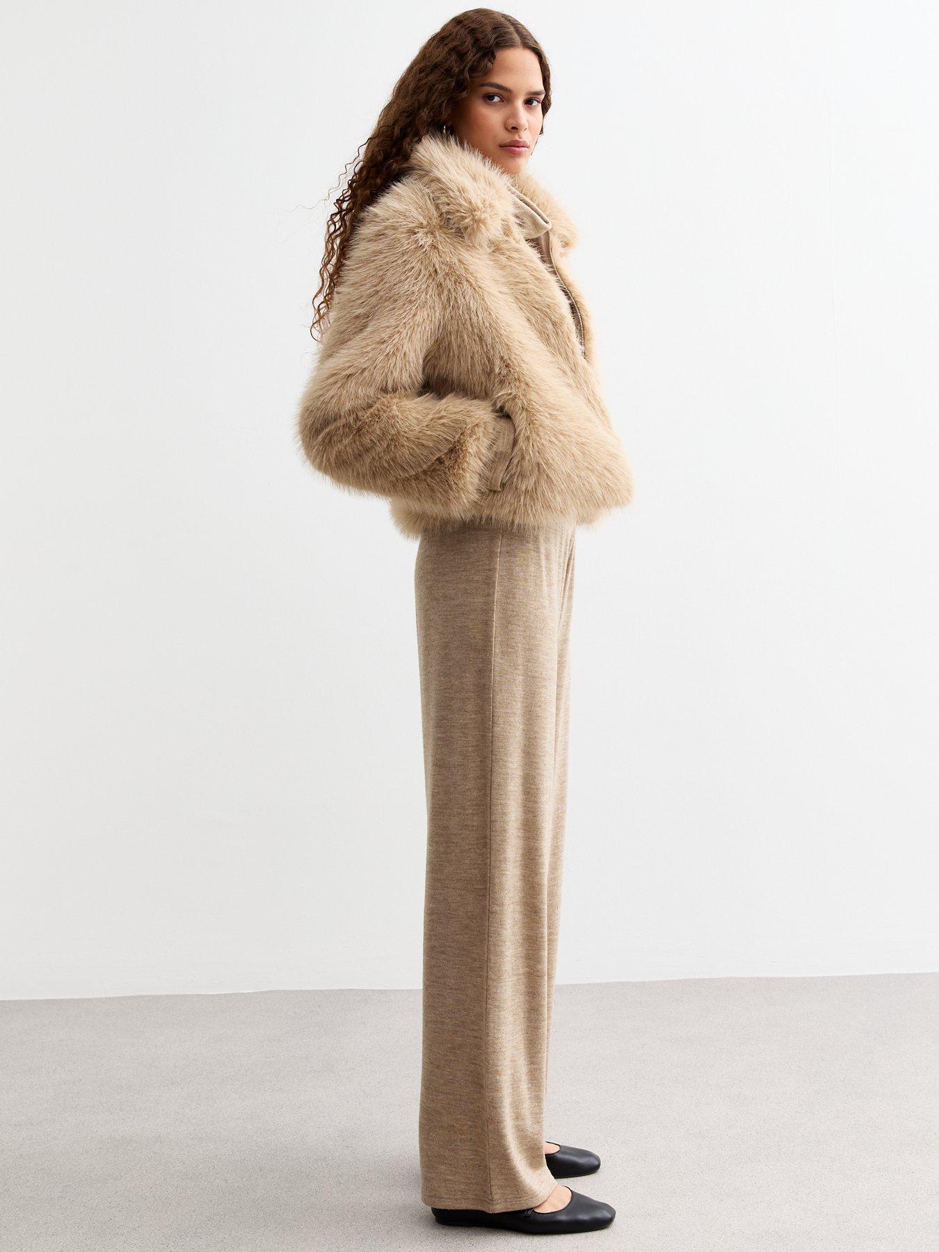 new-look-camel-faux-fur-zipped-jacketdetail