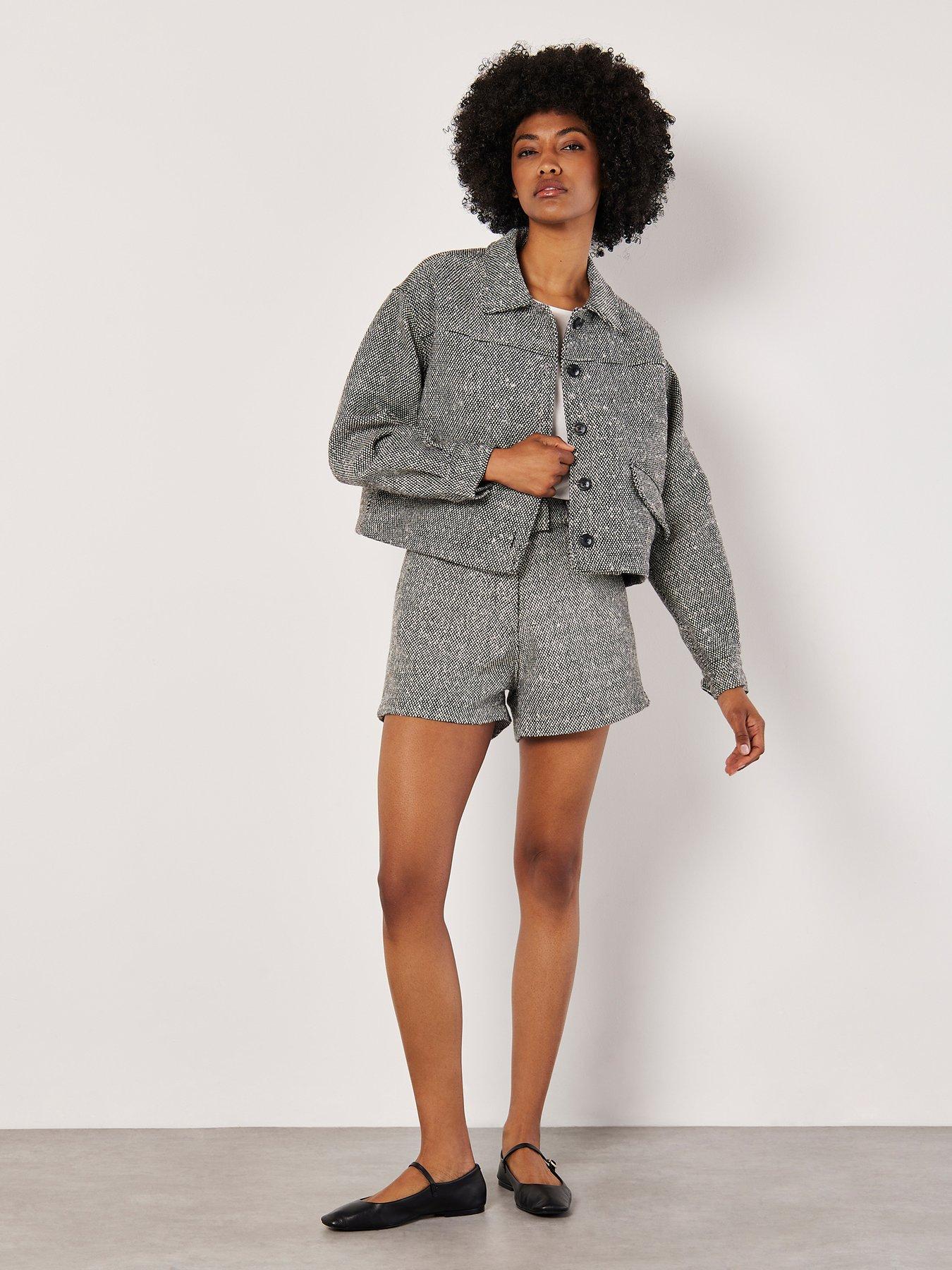 apricot-apricot-woven-textured-shortsback