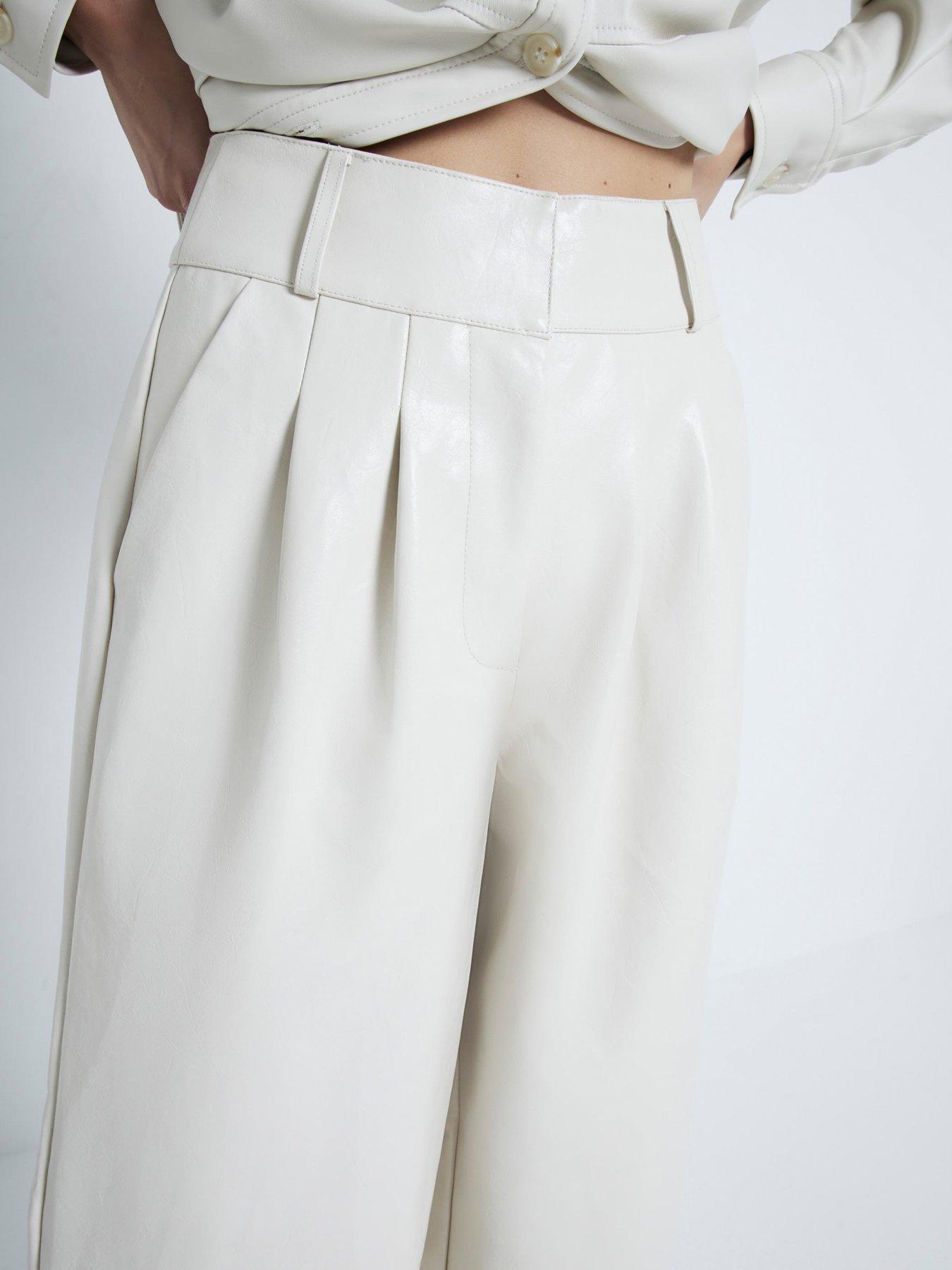 river-island-super-wide-leg-creaked-trouser-creamoutfit