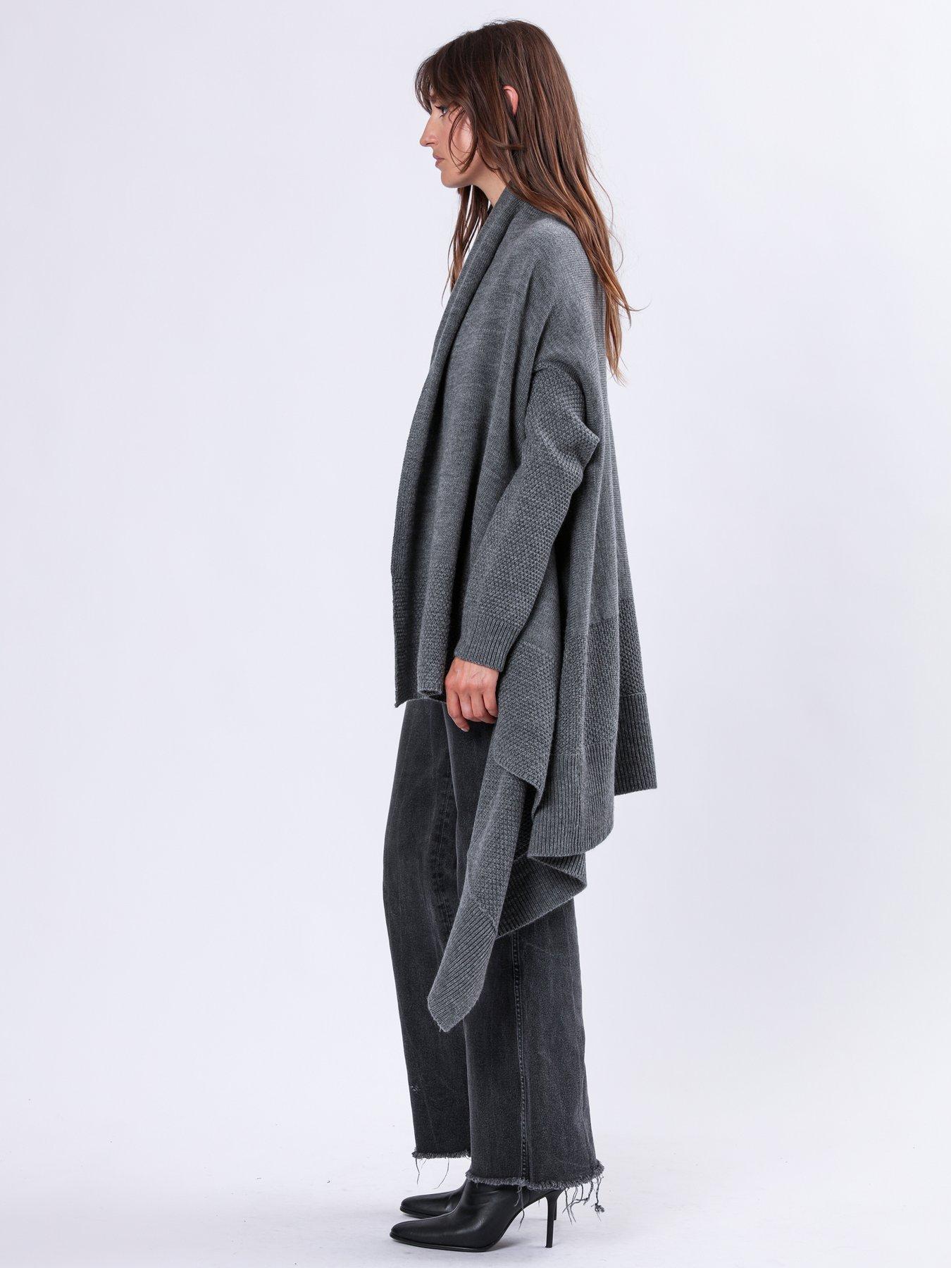 religion-soft-yarn-draped-cardigan-greyoutfit