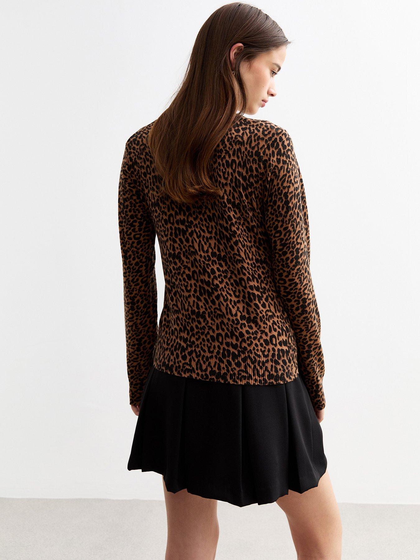 new-look-leopard-fine-knit-jumper-brownstillFront