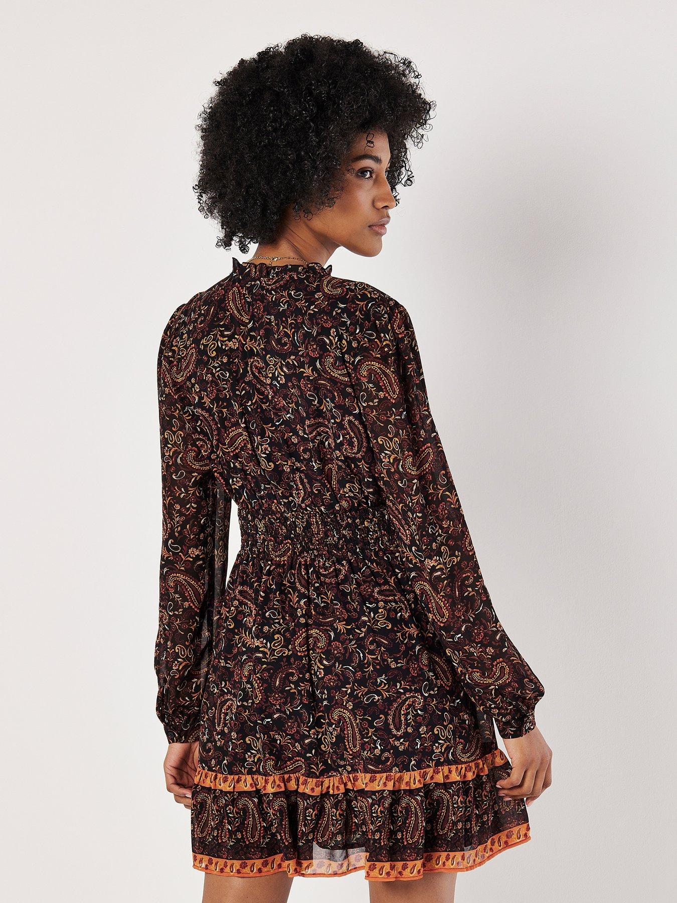 apricot-paisley-border-ruffle-dress-blackstillFront