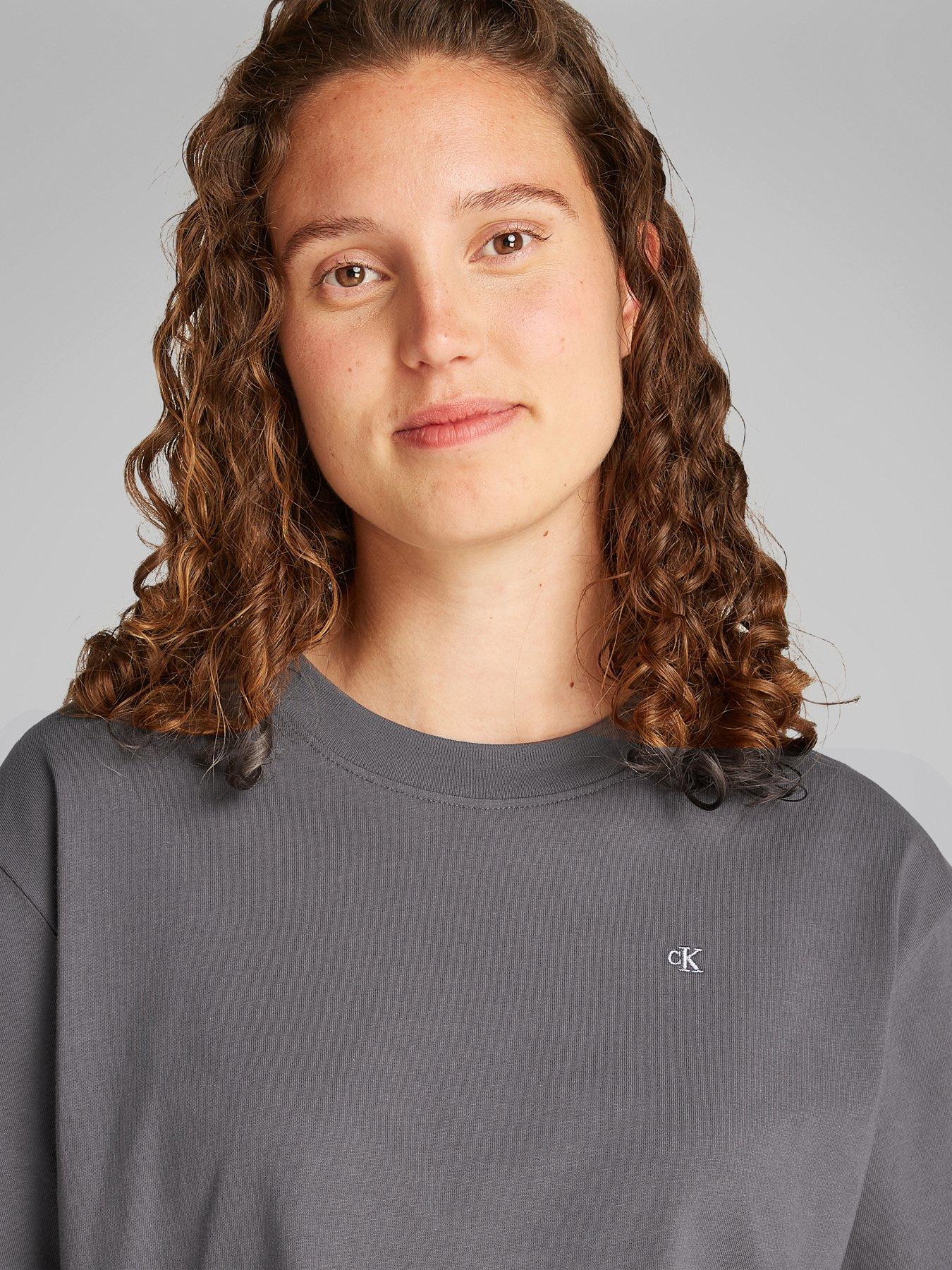 Image 4 of 6 of Calvin Klein Jeans Graphic Back T-Shirt - Grey