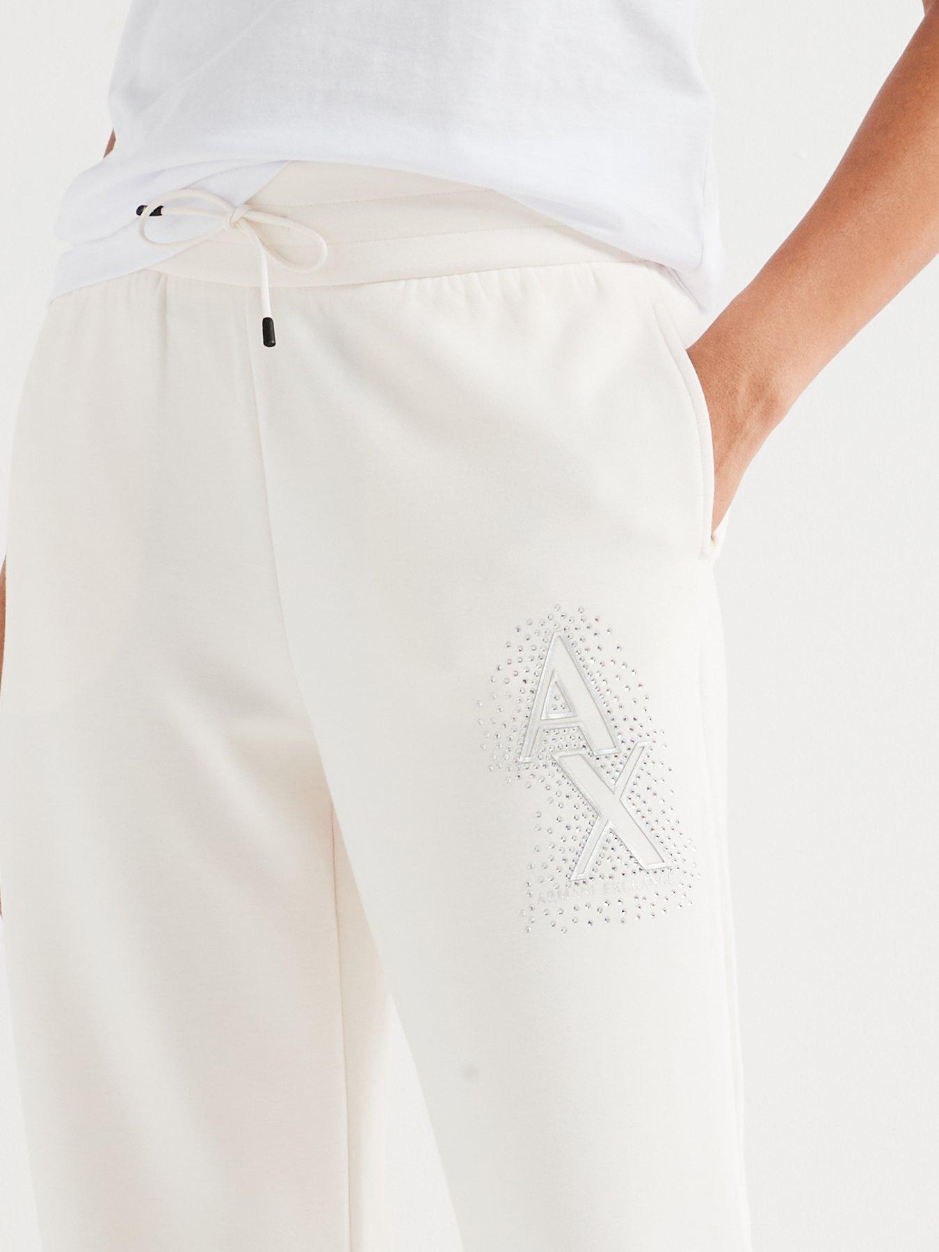 armani-exchange-embellished-logo-jogging-trouser-whiteoutfit