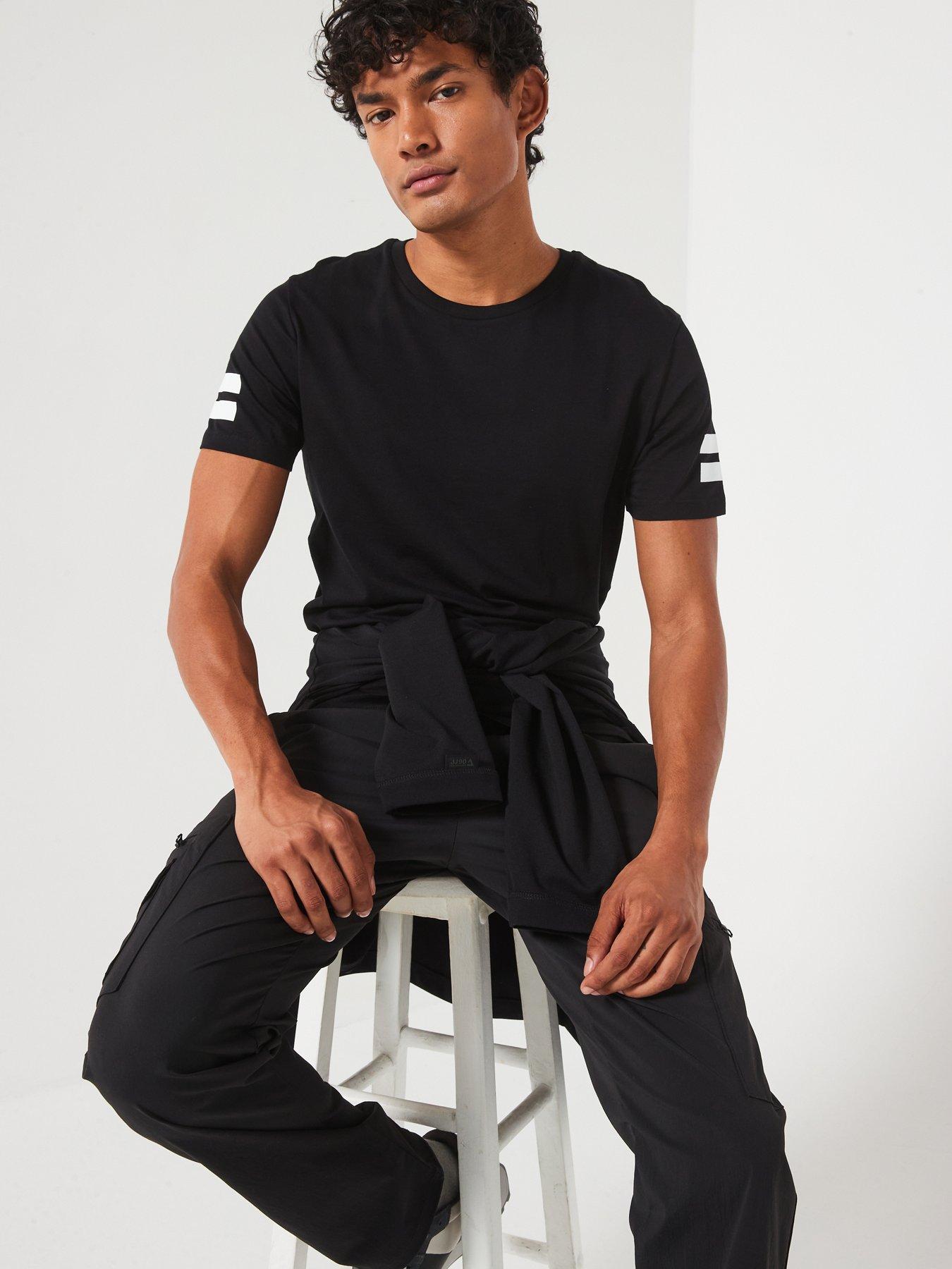 jack-jones-boro-tape-shoulder-t-shirt-blackdetail