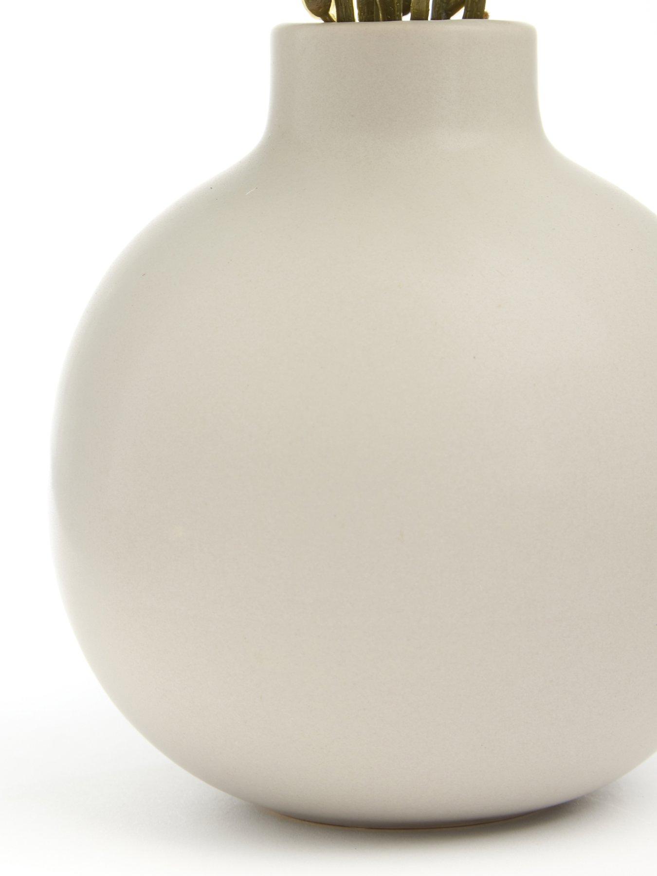 very-home-40cm-blossom-in-ceramic-bottle-vaseoutfit