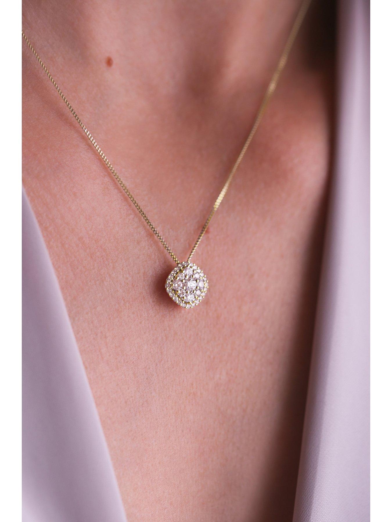 created-brilliance-marie-9ct-yellow-gold-050ct-tw-lab-grown-diamond-cluster-pendantstillFront