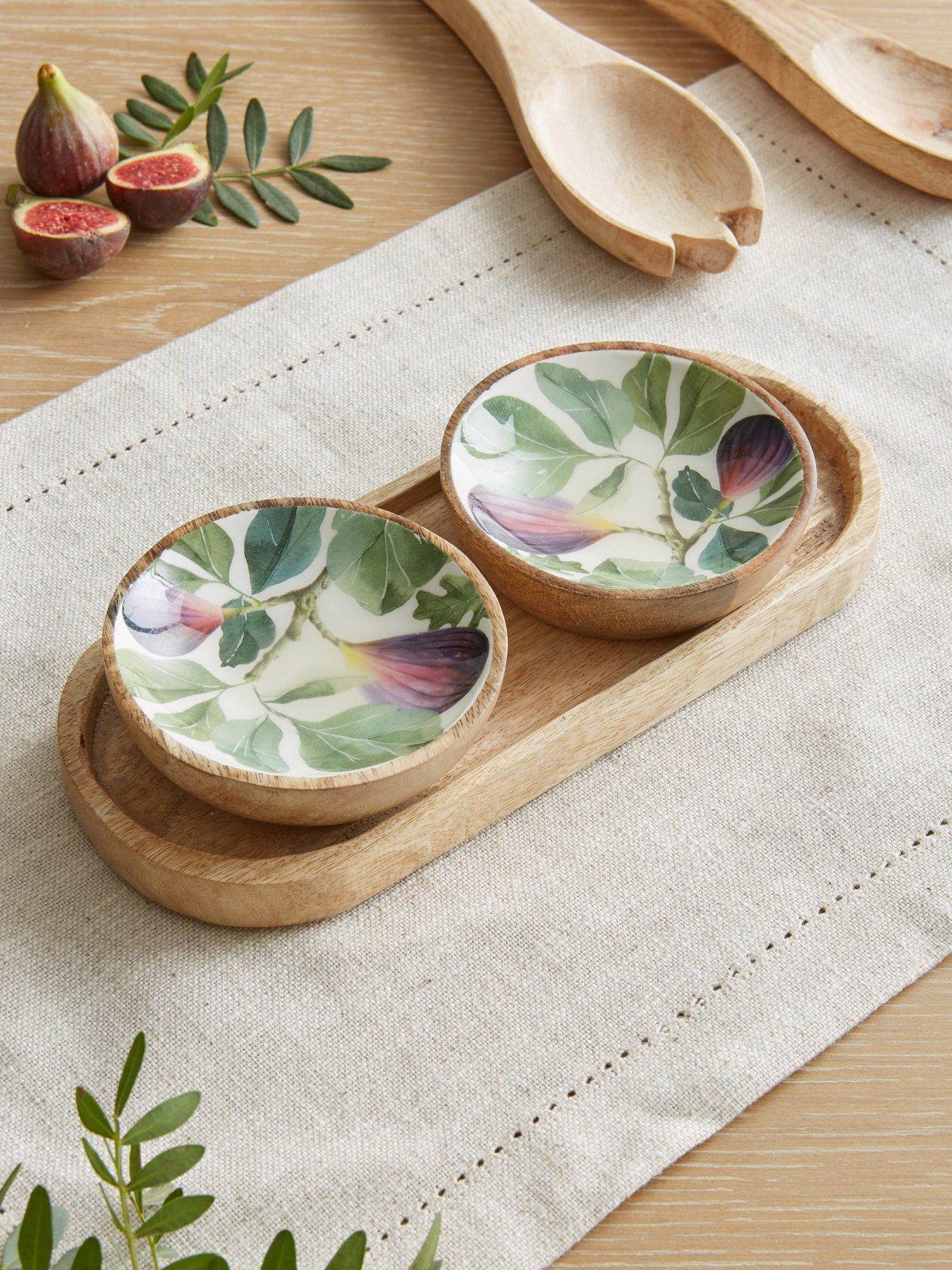 very-home-fig-set-of-2-dishes-on-tray