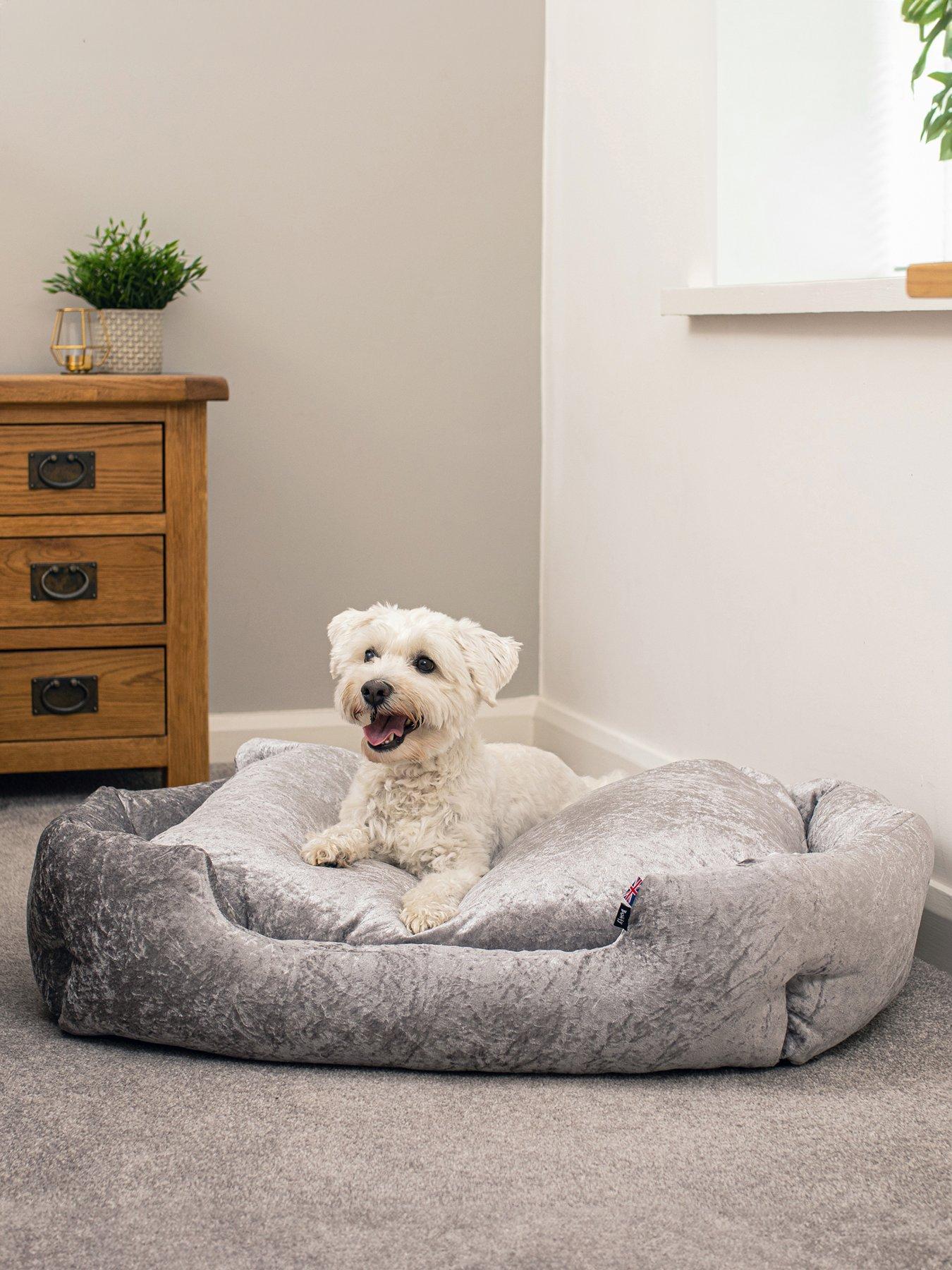 bunty-bellagio-personalised-pet-bed-silver