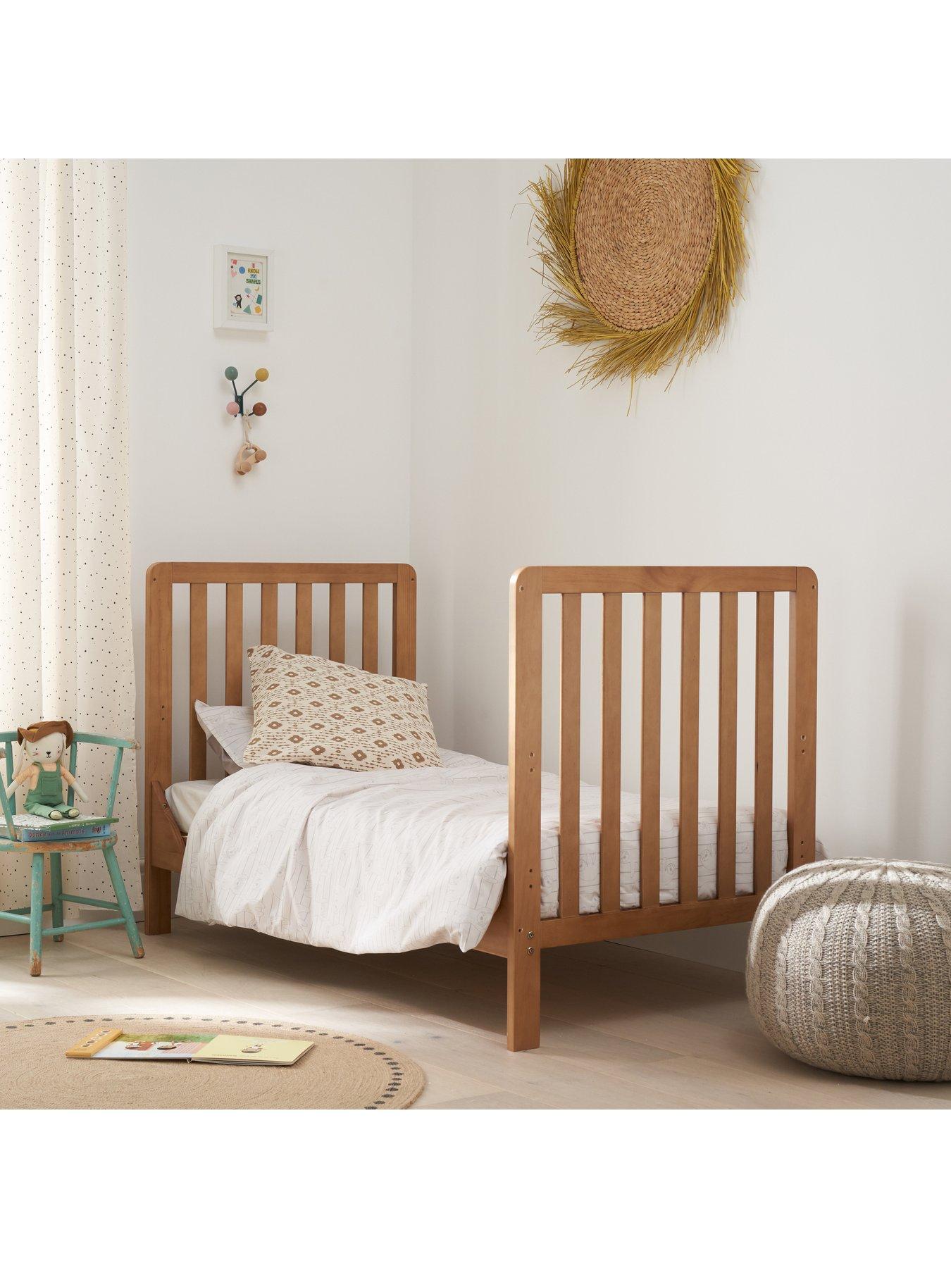 Image 4 of 7 of Tutti Bambini Malmo Cot Bed, Cot Top Changer and Mattress Bundle - Oak