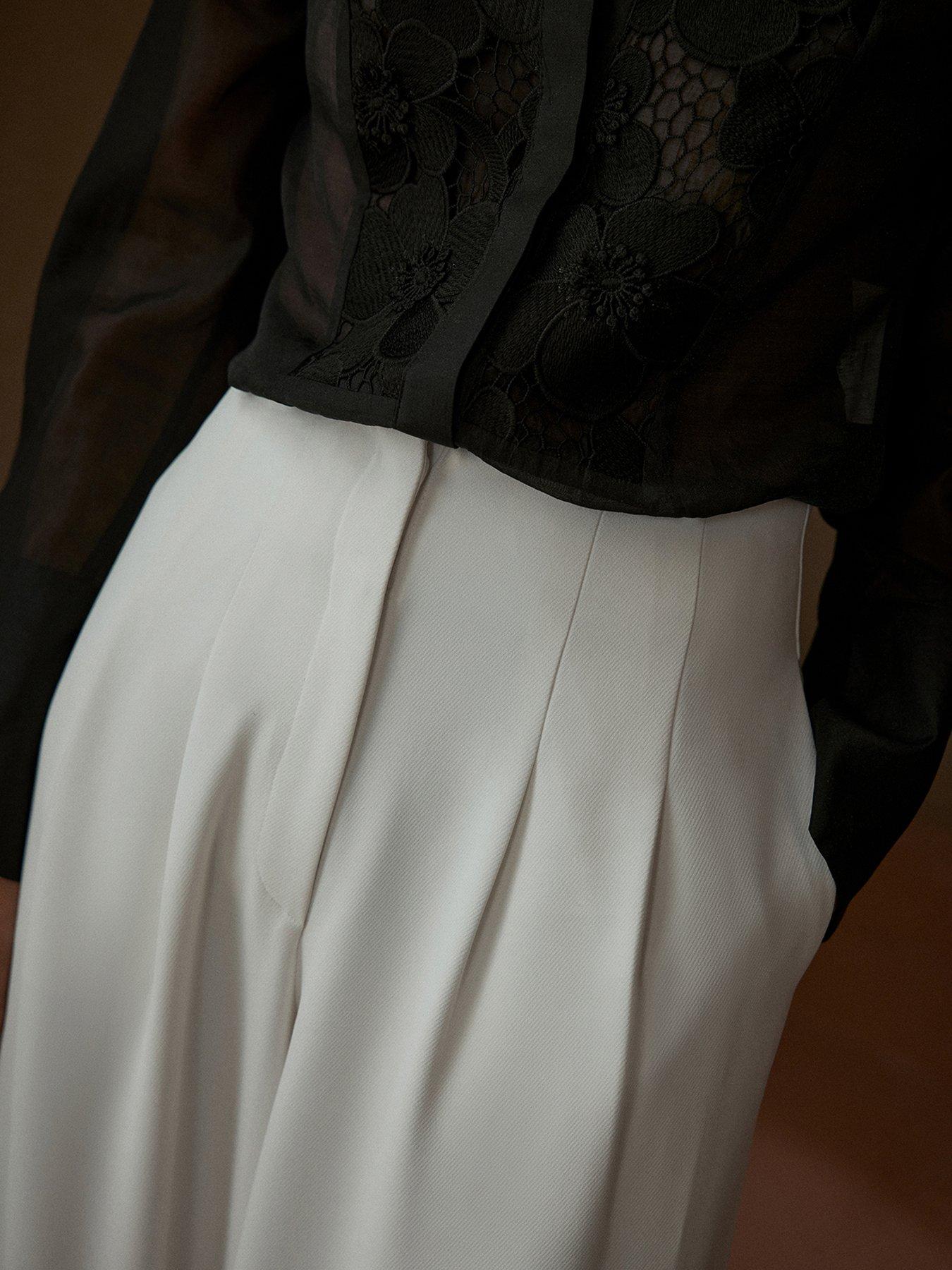 mint-velvet-ivory-wide-leg-darted-trouserdetail