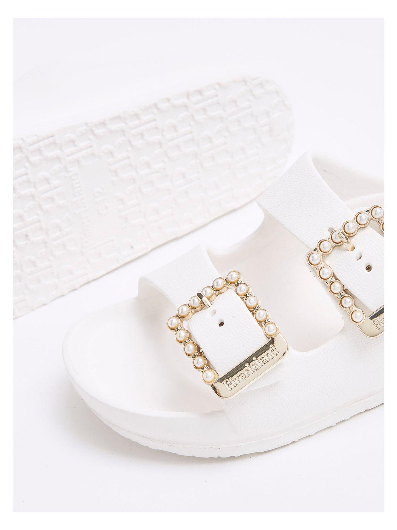 Image 4 of 5 of River Island Girls Pearl Moulded Sandals - White