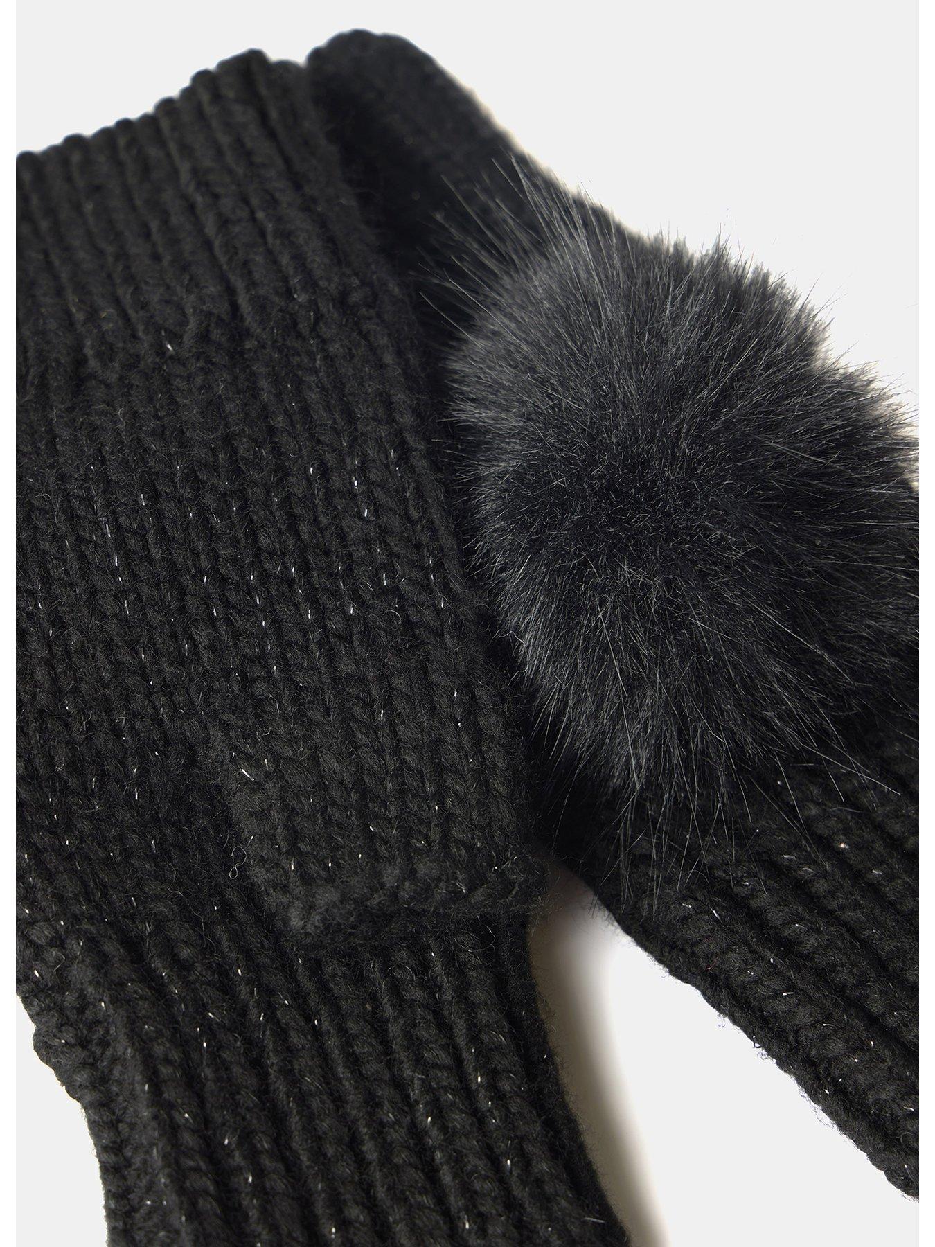 mint-velvet-black-fur-pom-hand-warmersdetail