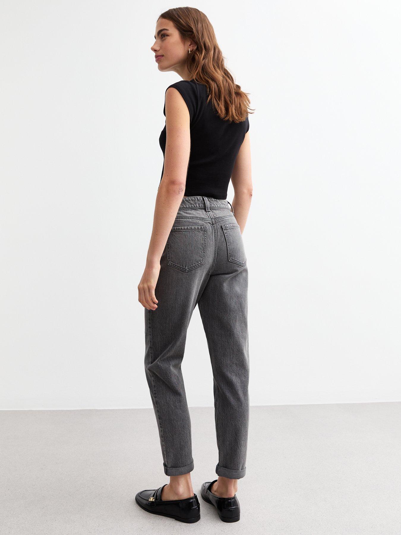 new-look-cropped-leg-mid-rise-denim-mom-jeans-greystillFront