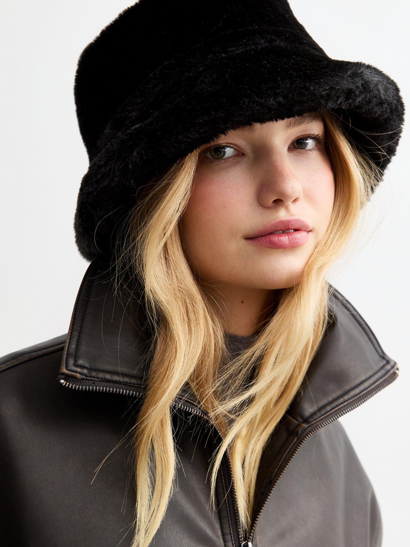 new-look-black-faux-fur-bucket-hatstillFront