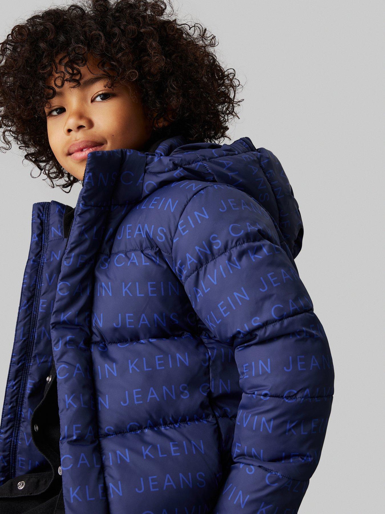 calvin-klein-jeans-boys-ckj-logo-aop-padded-jacket-blueoutfit