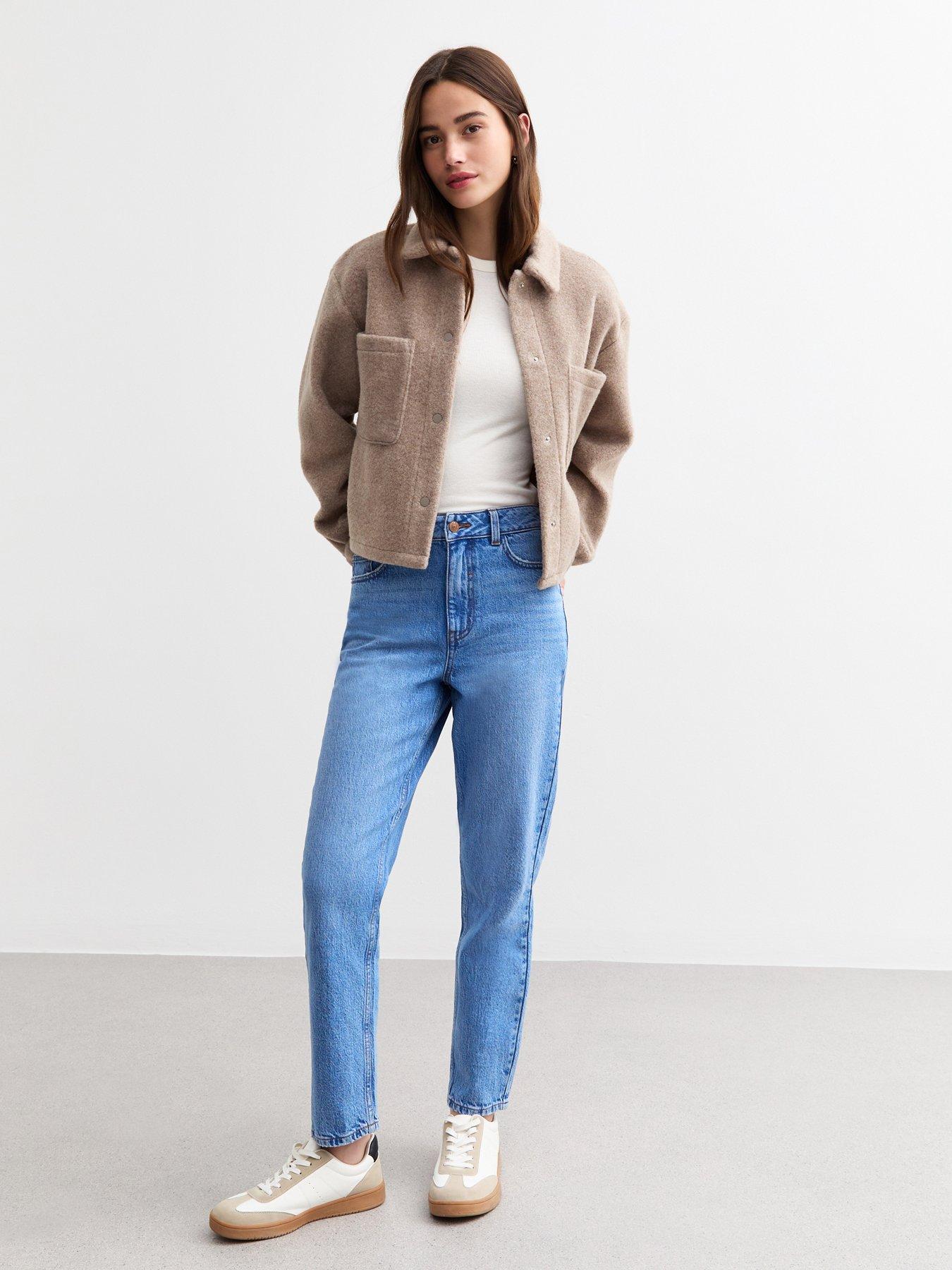 new-look-slim-fit-denim-mom-jeans-blueoutfit