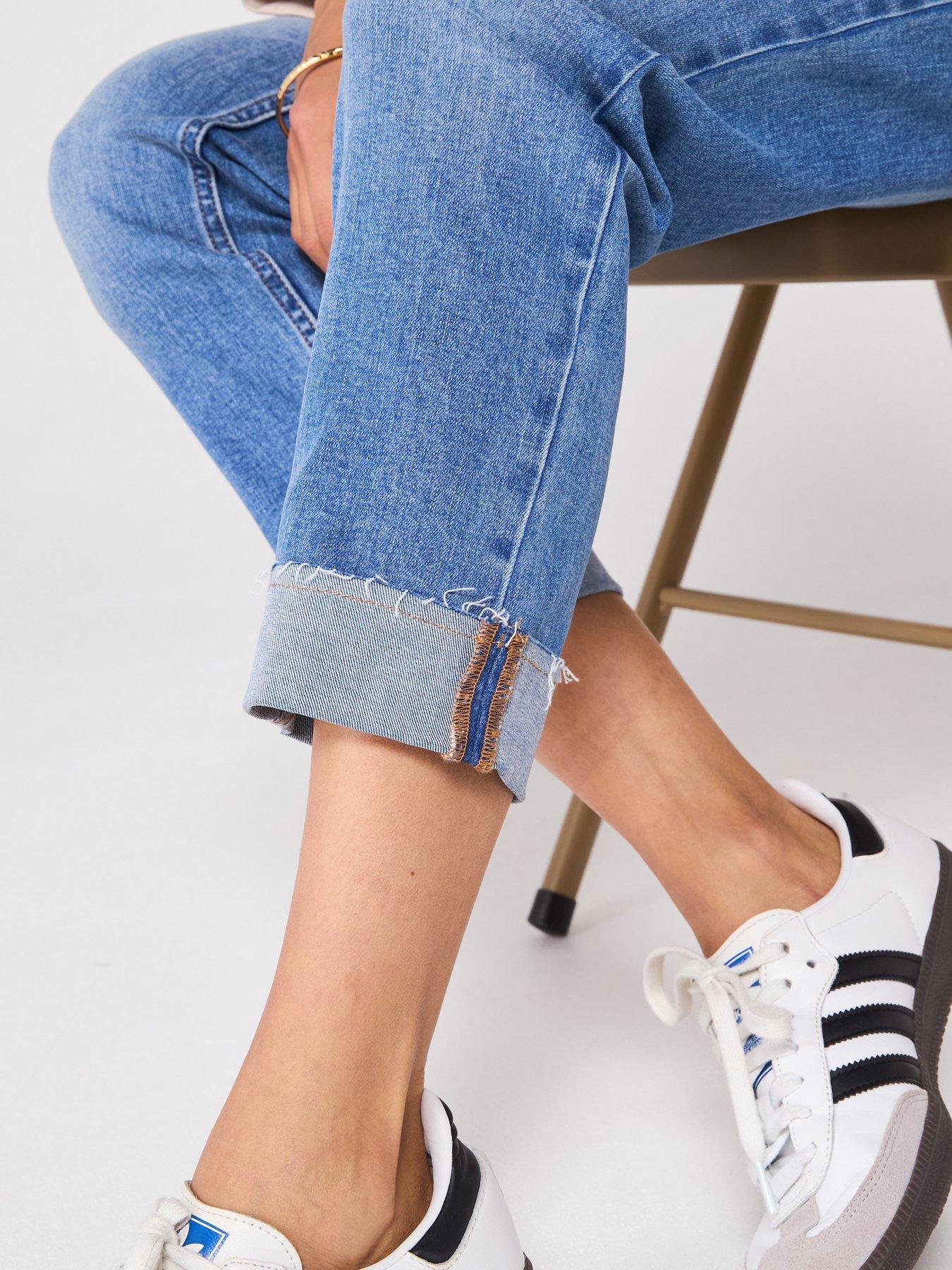 Image 4 of 6 of V by Very Girlfriend Straight Jeans - Mid Wash