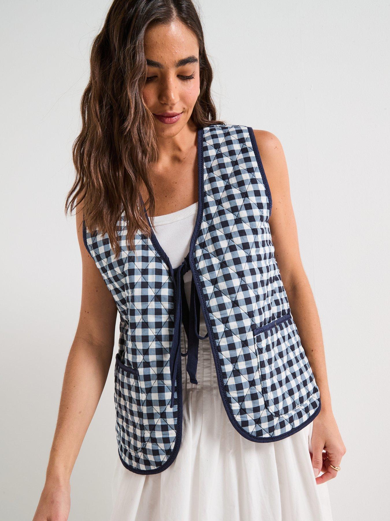 free-people-claudine-quilted-tie-vest-navyoutfit