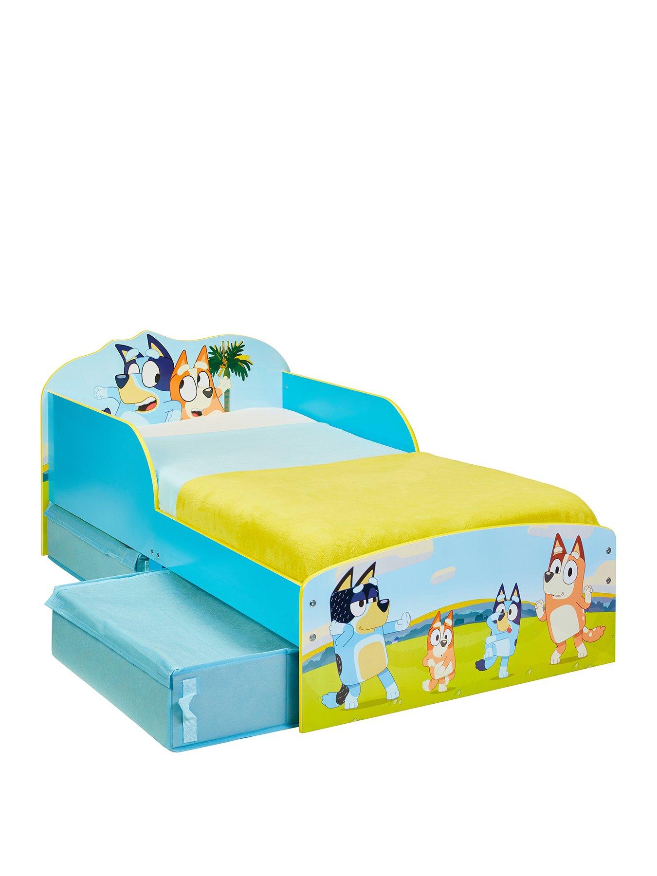 bluey-family-toddler-bedstillFront