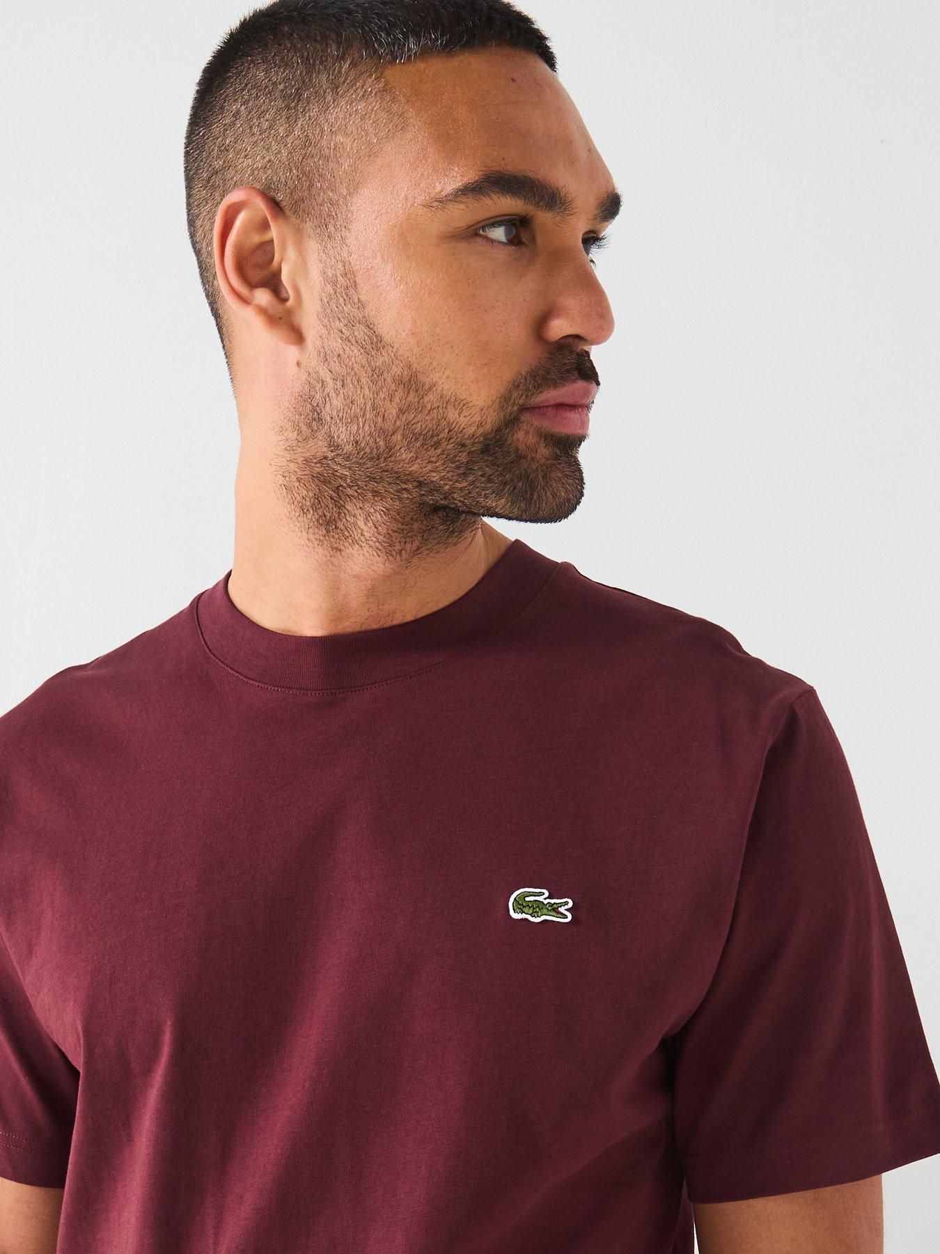 lacoste-classic-fit-mid-weight-cotton-jersey-t-shirtoutfit