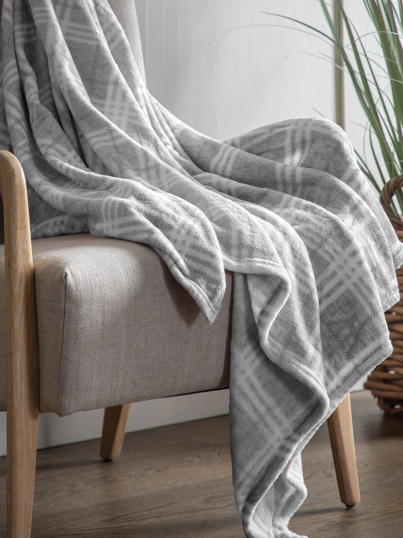 Gallery Direct Checkmate Super Soft Flannel Fleece Throw in Silver