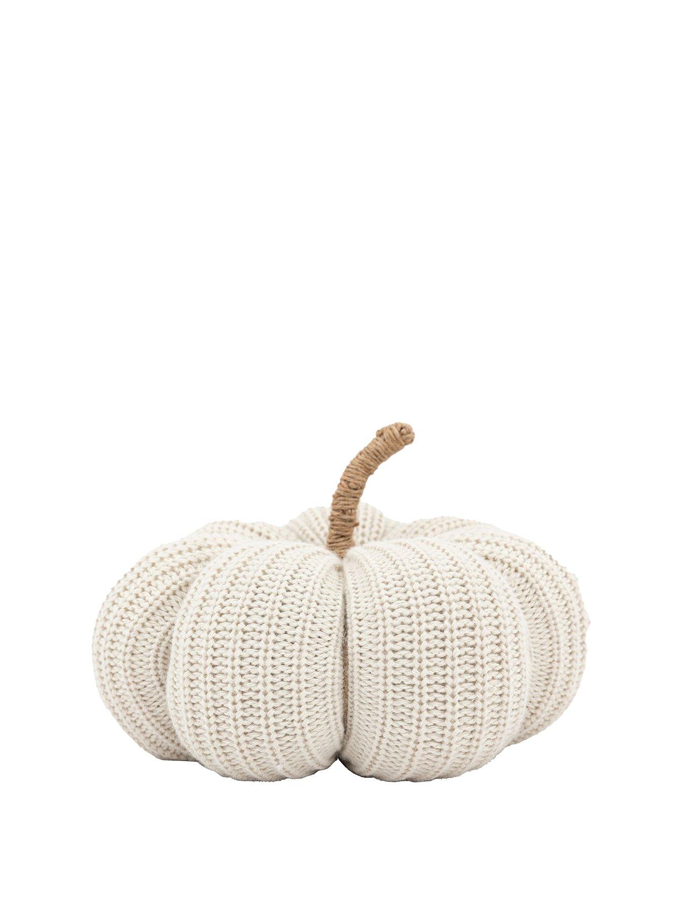 gallery-knitted-pumpkin-cream-180mmstillFront