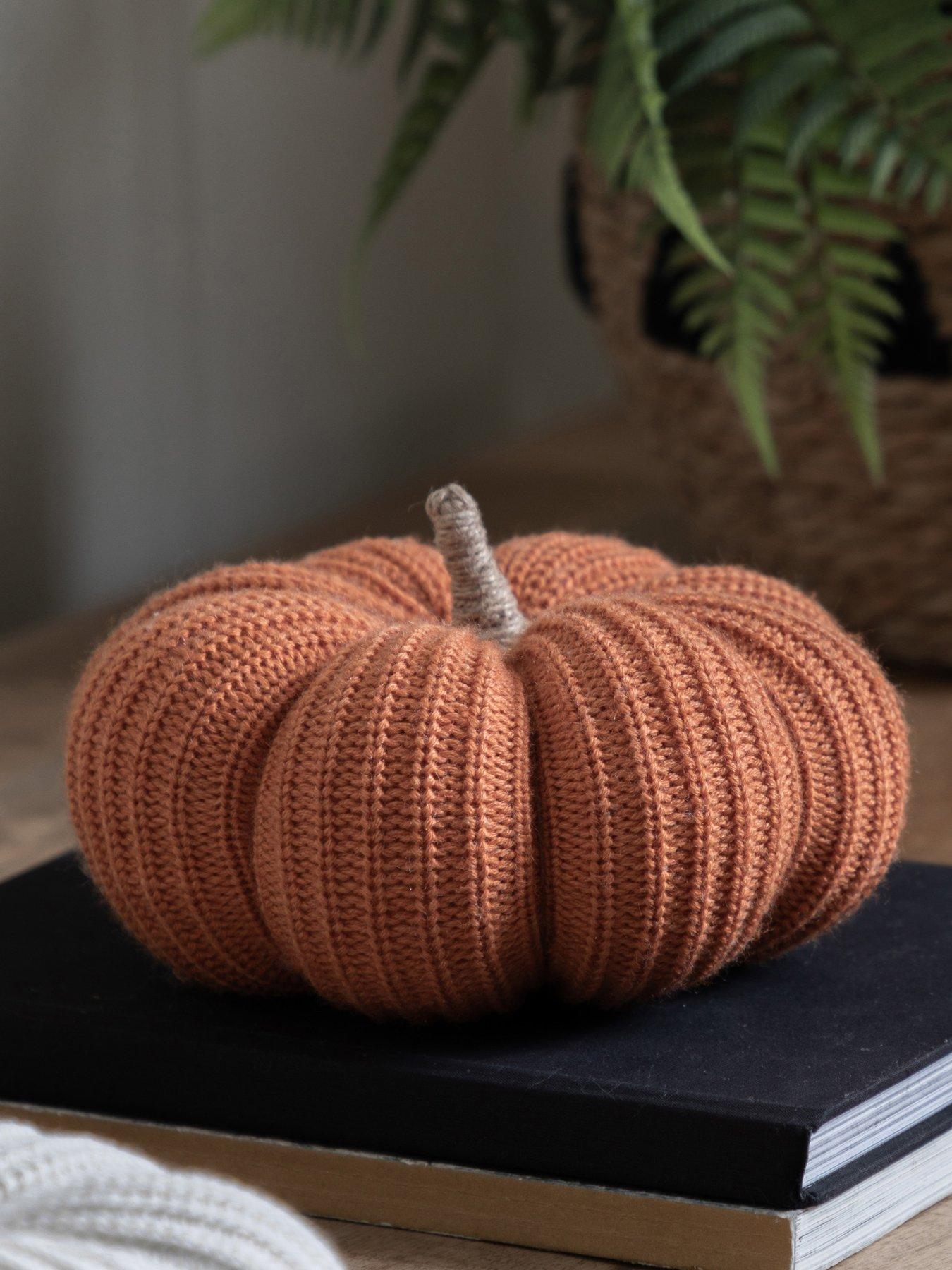 gallery-knitted-pumpkin-rust-180mm