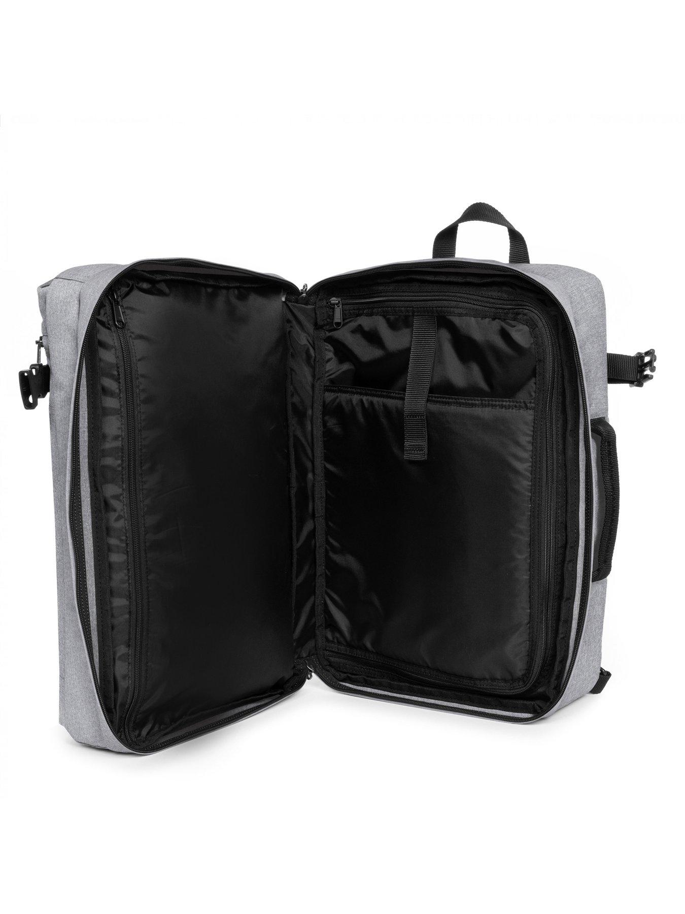 eastpak-transitr-pack-backpack-sunday-greyoutfit