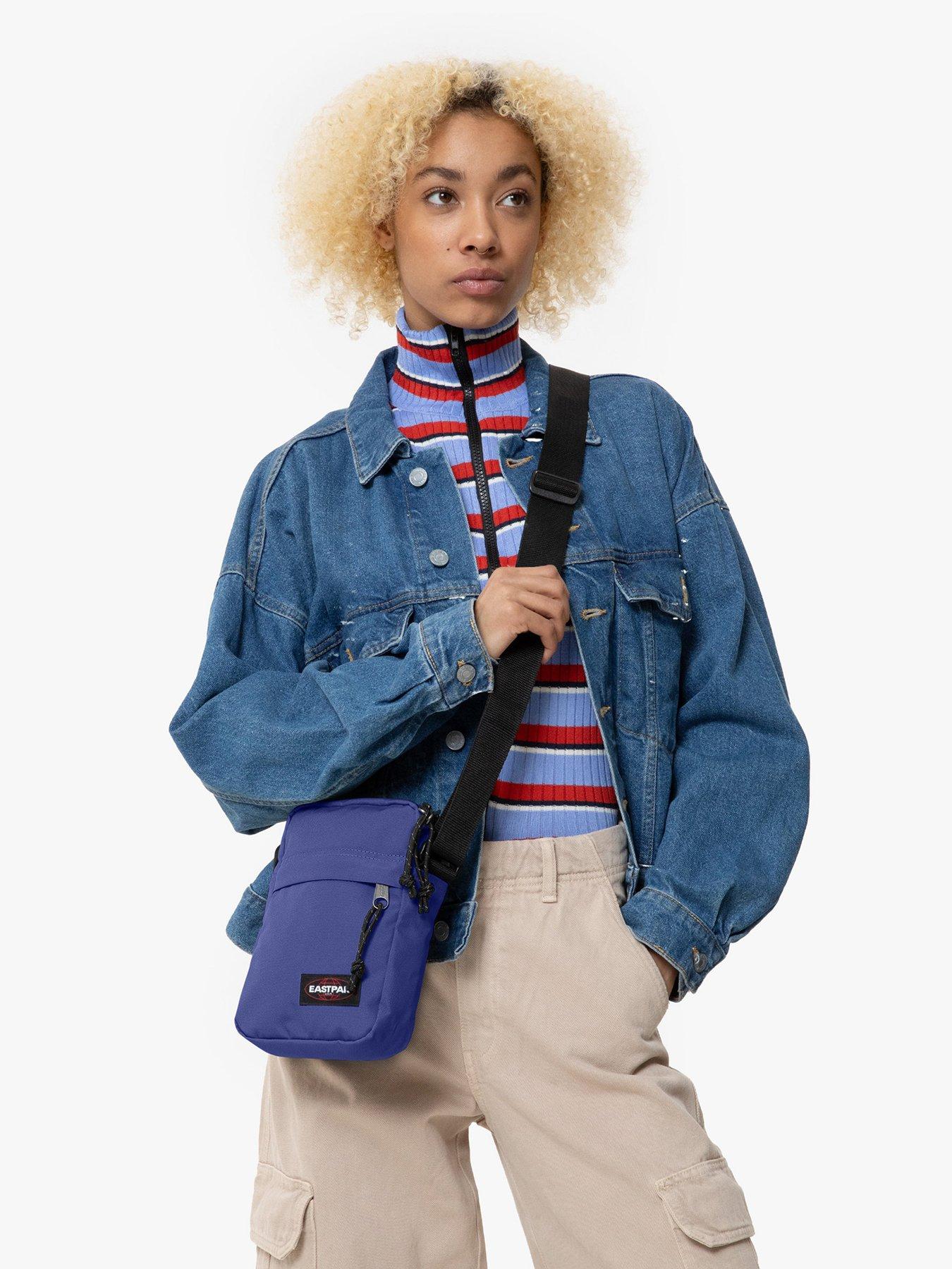 eastpak-eastpak-the-one-1o7-crossbody-bag-suit-blue