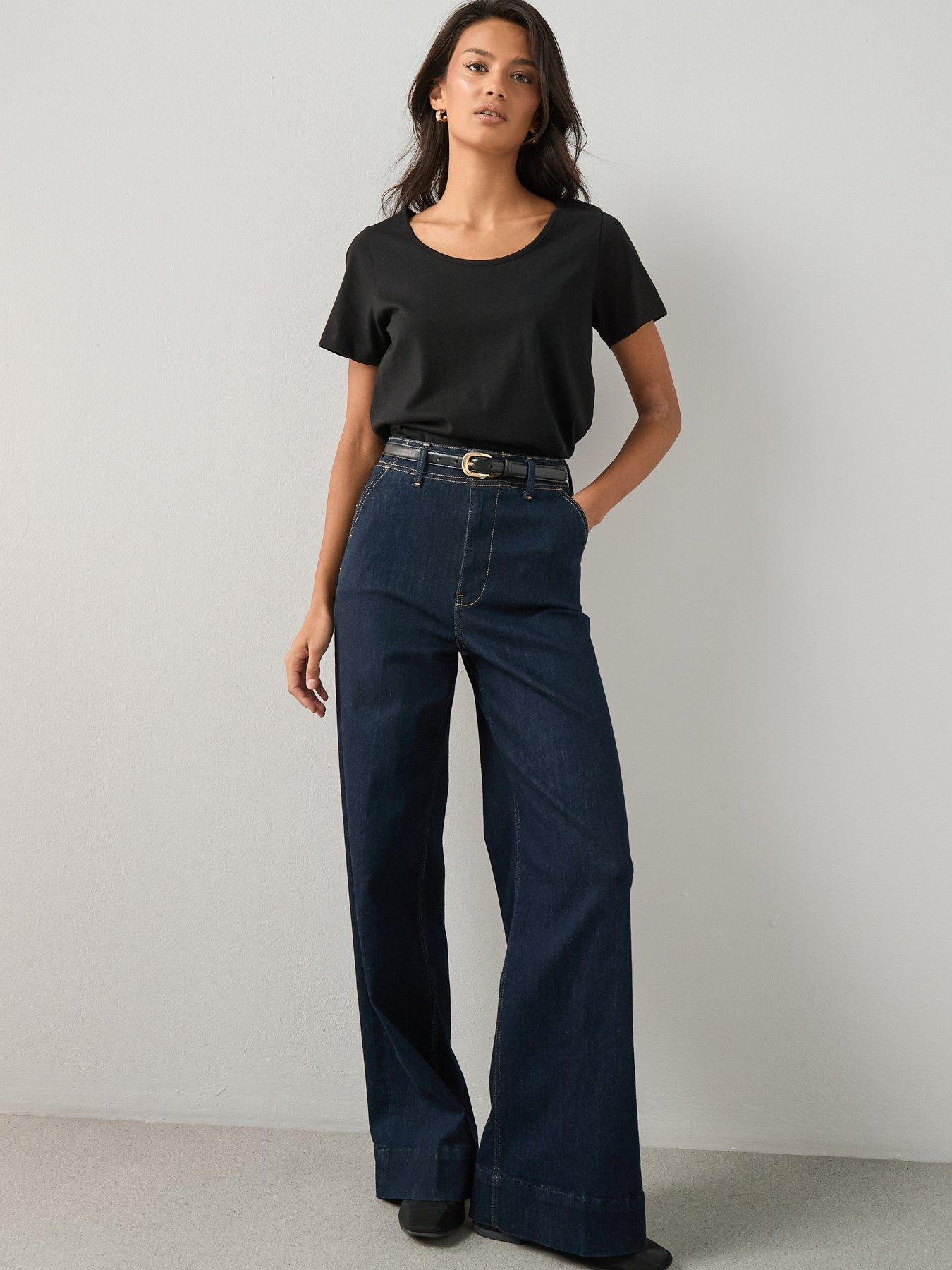 Image 6 of 6 of The Very Collection Essential Scoop Neck T-Shirt - Black