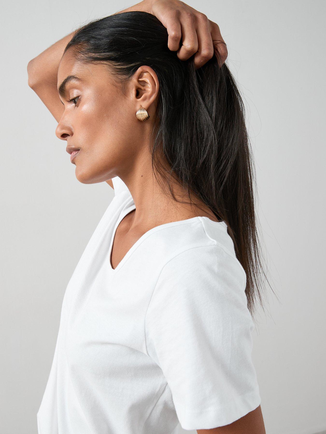 Image 4 of 7 of The Very Collection Essential Scoop Neck T-Shirt - White