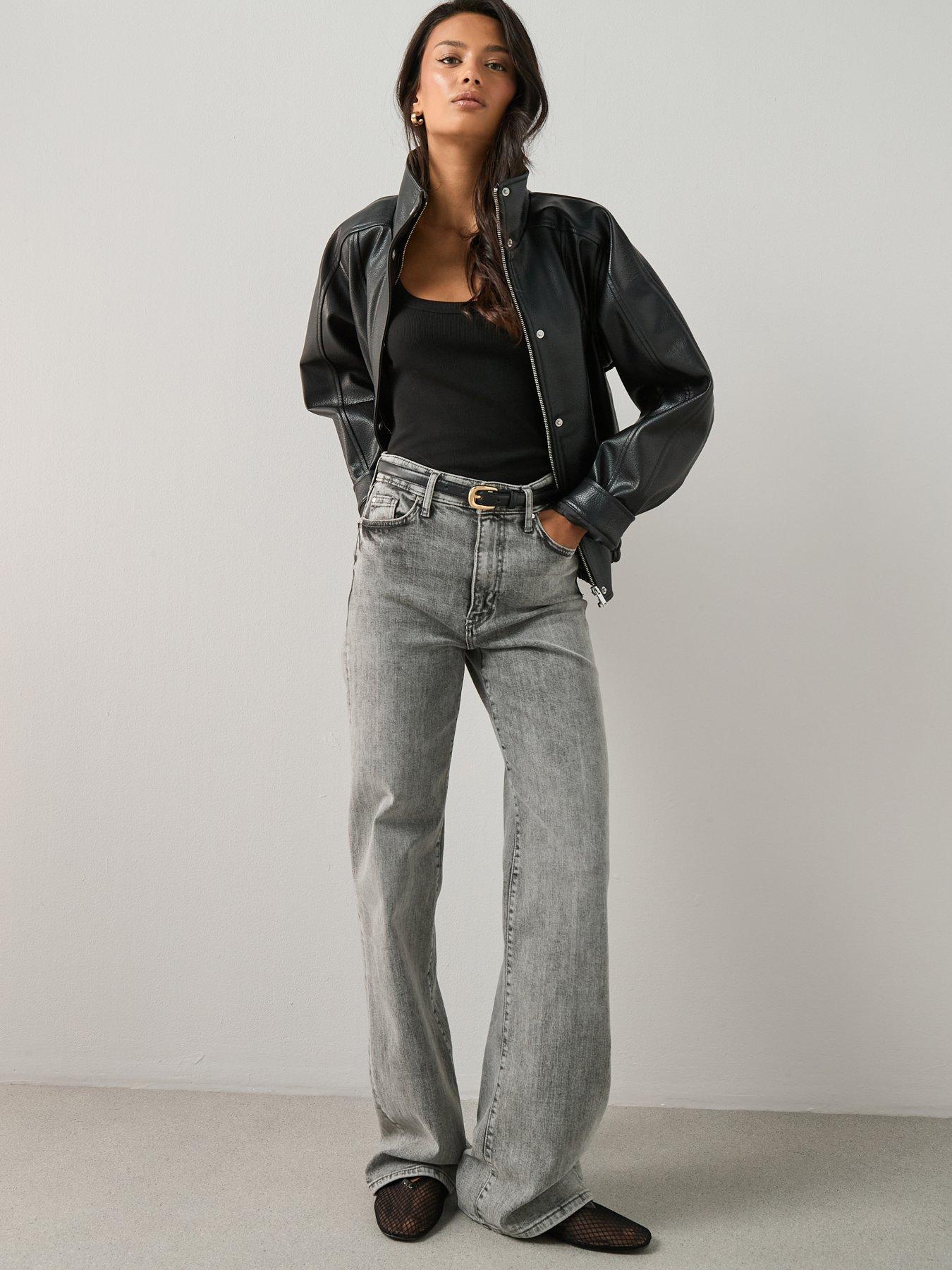 Image 3 of 6 of The Very Collection Essential Rib Scoop Vest - Black