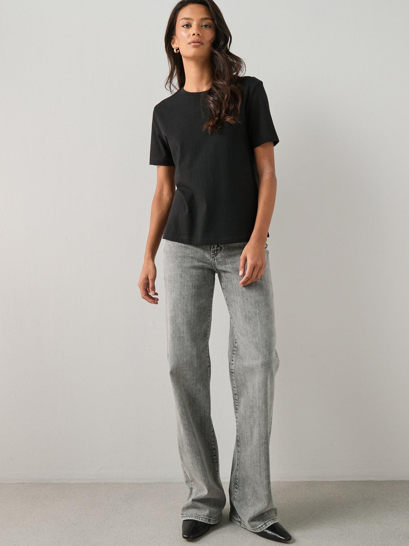 Image 6 of 7 of The Very Collection 2 Pack Essential Crew Neck T-Shirts - Black