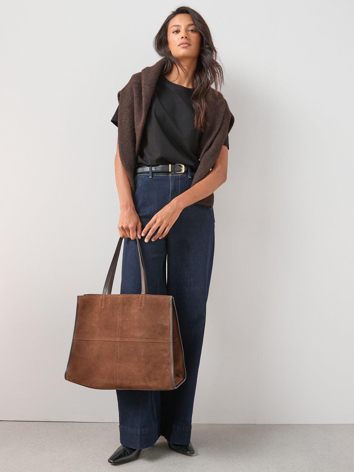 Image 3 of 6 of The Very Collection Essential Crew Neck T-shirt - Black