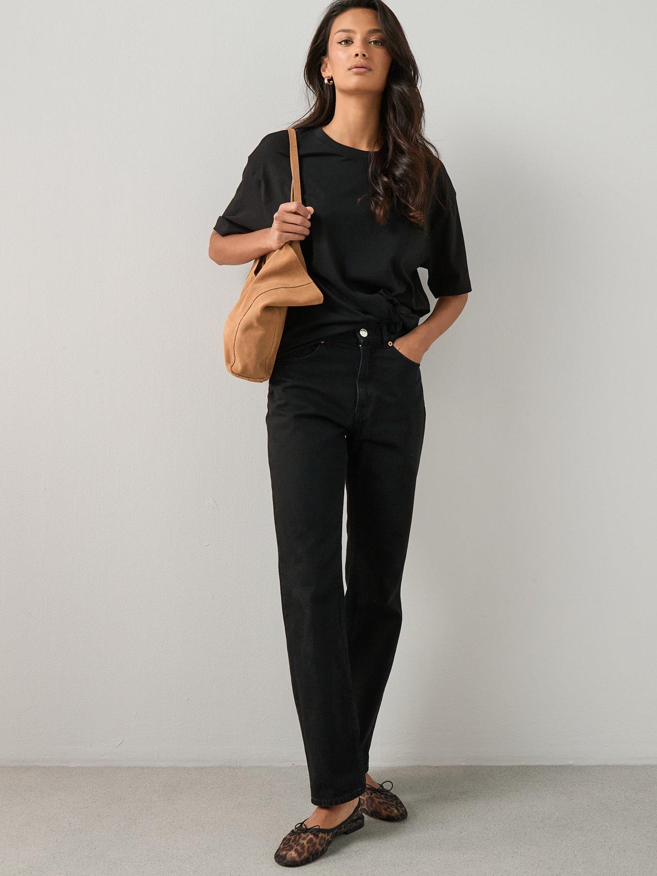 Image 3 of 6 of The Very Collection Essential Oversized T-shirt - Black