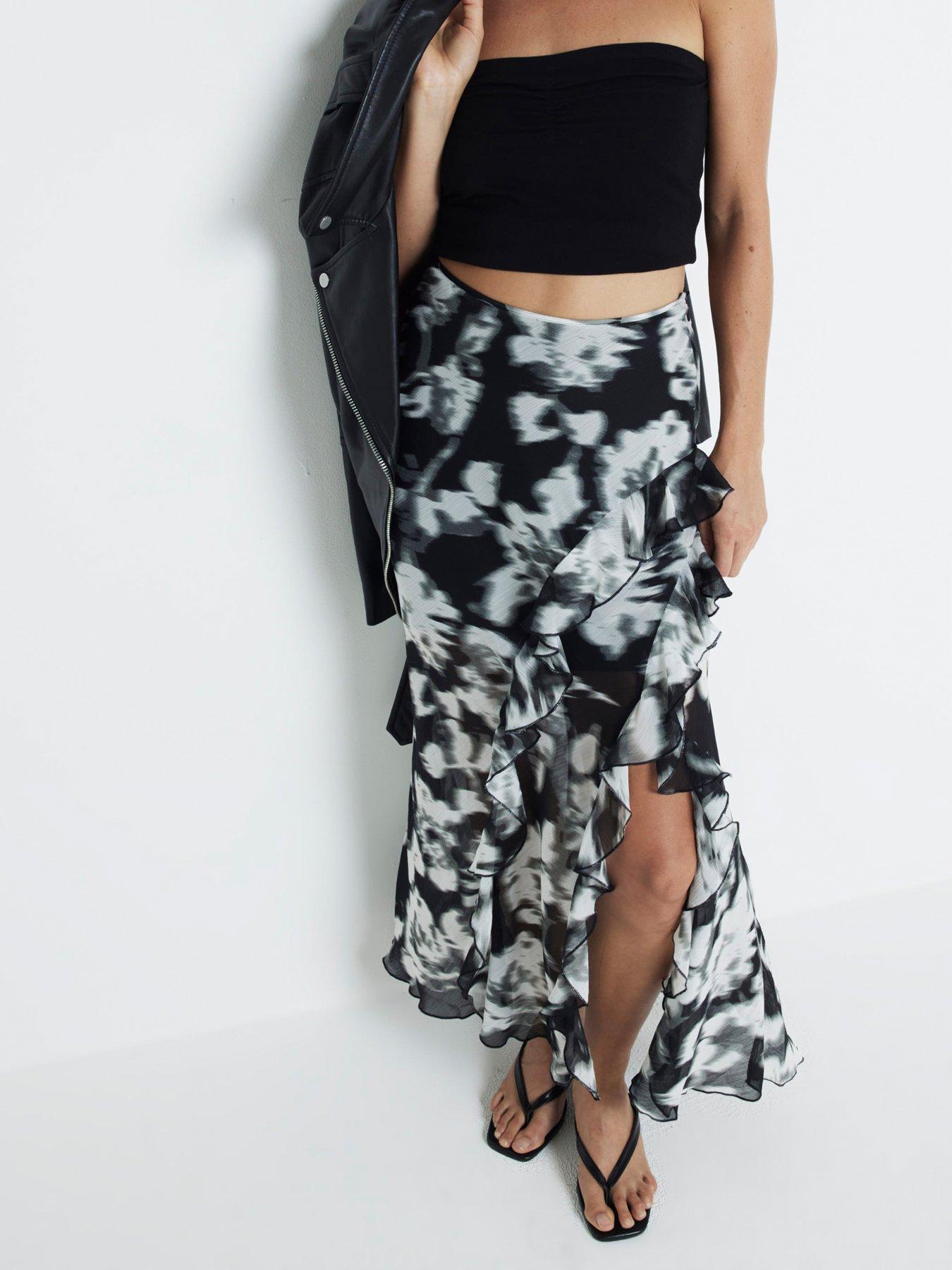 river-island-frill-detail-chiffon-maxi-skirt-blackoutfit