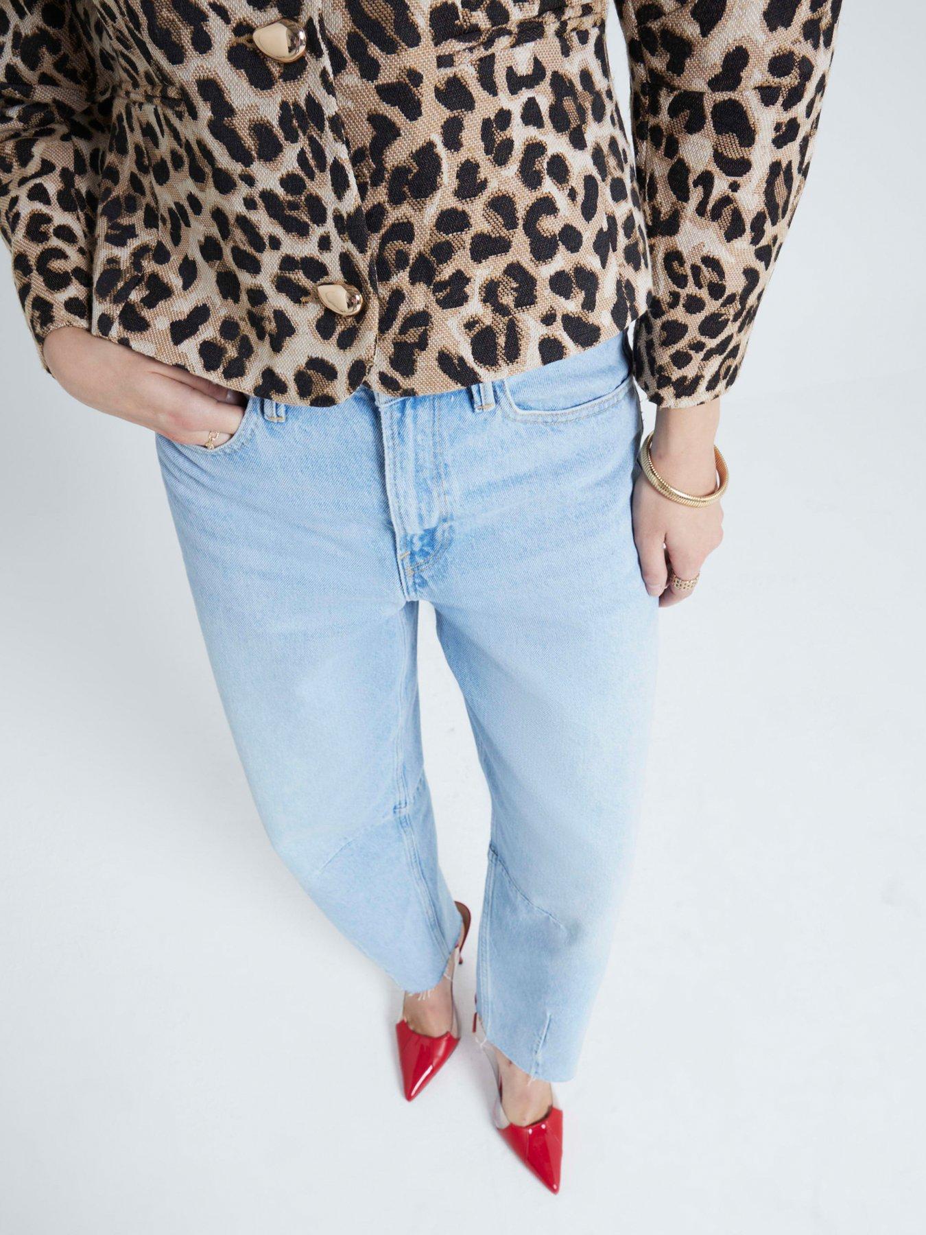 river-island-cleo-oversized-barrel-leg-jeans-light-blueoutfit