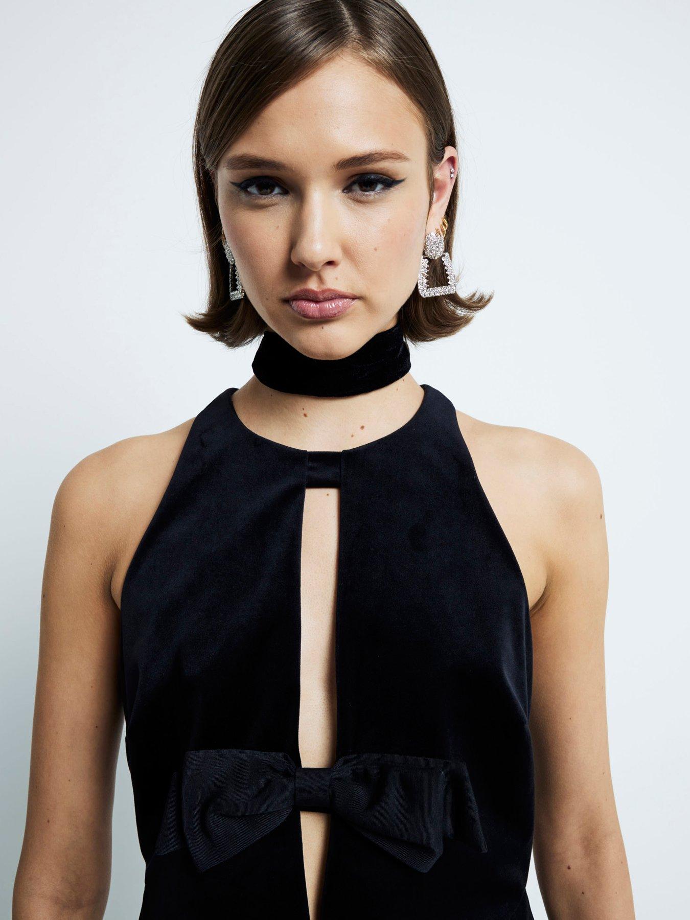 river-island-velvet-bow-shift-dress-blackoutfit