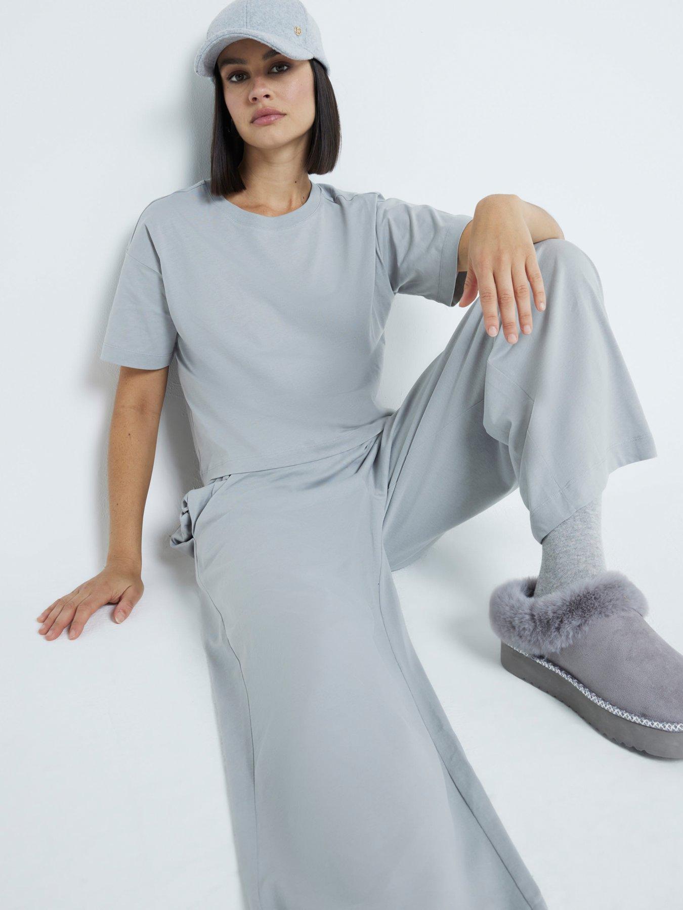 river-island-tee-and-trouser-set-light-greyoutfit