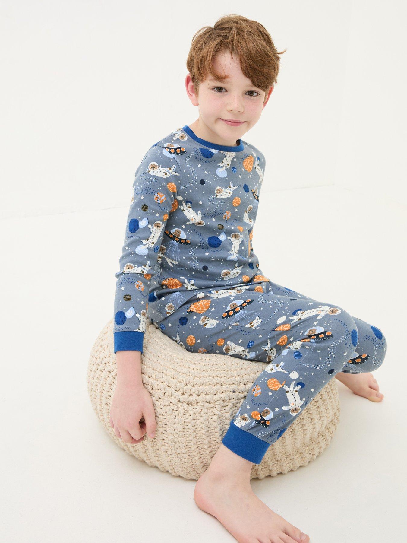 fatface-boys-otter-snug-pyjama-set-bluedetail