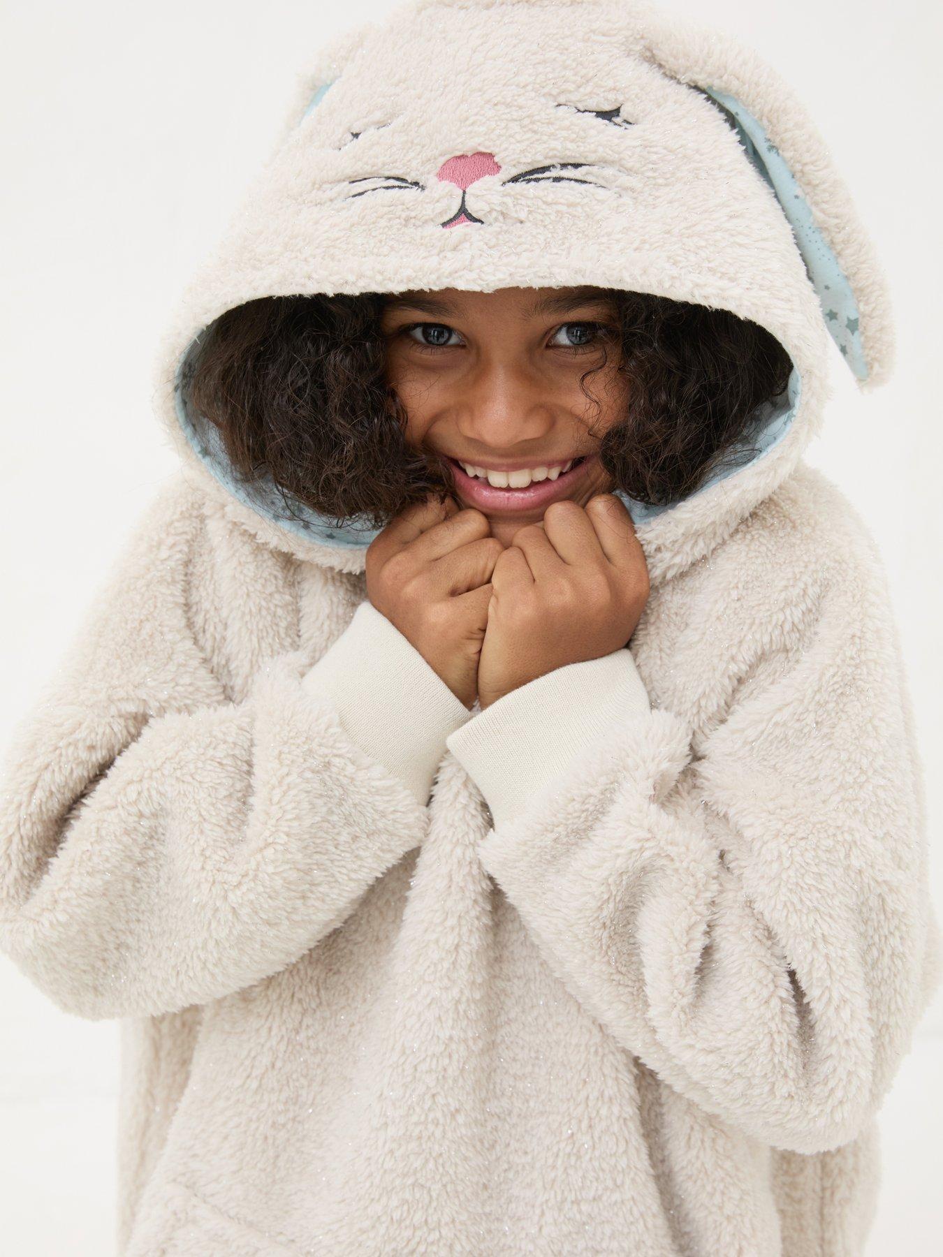 fatface-girls-rabbit-oversized-hoodie-beigeoutfit