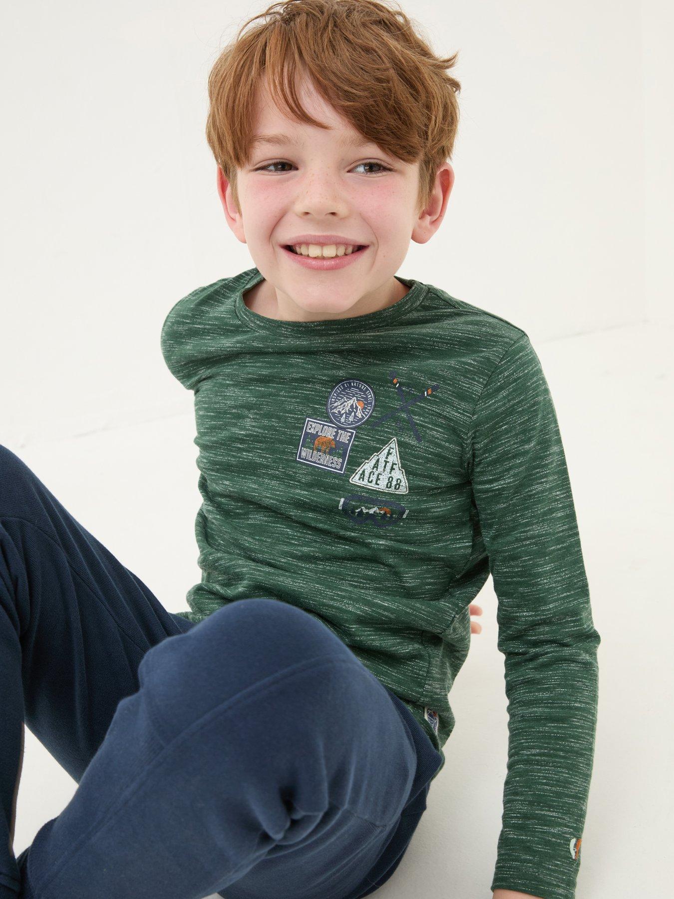 fatface-boys-explore-ski-long-sleeve-t-shirt-dark-greendetail