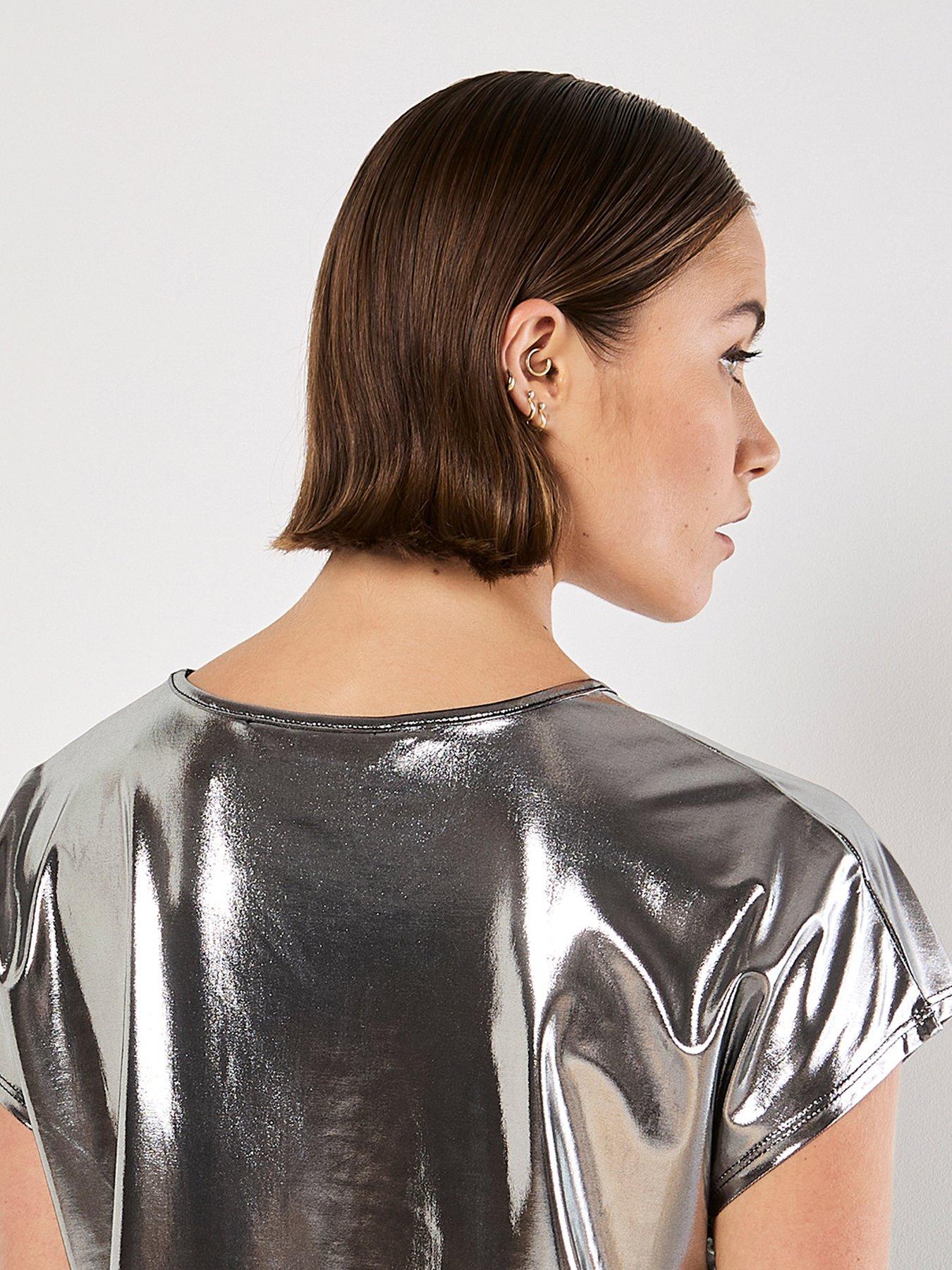 apricot-liquid-foil-cropped-t-shirtstillFront