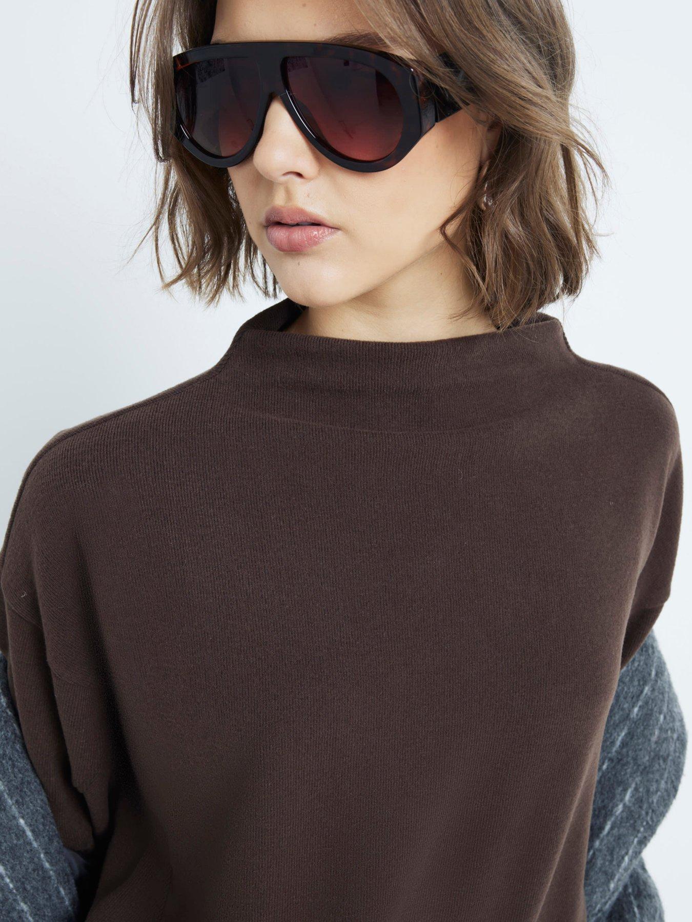 river-island-cosy-sweat-top-dark-brownoutfit